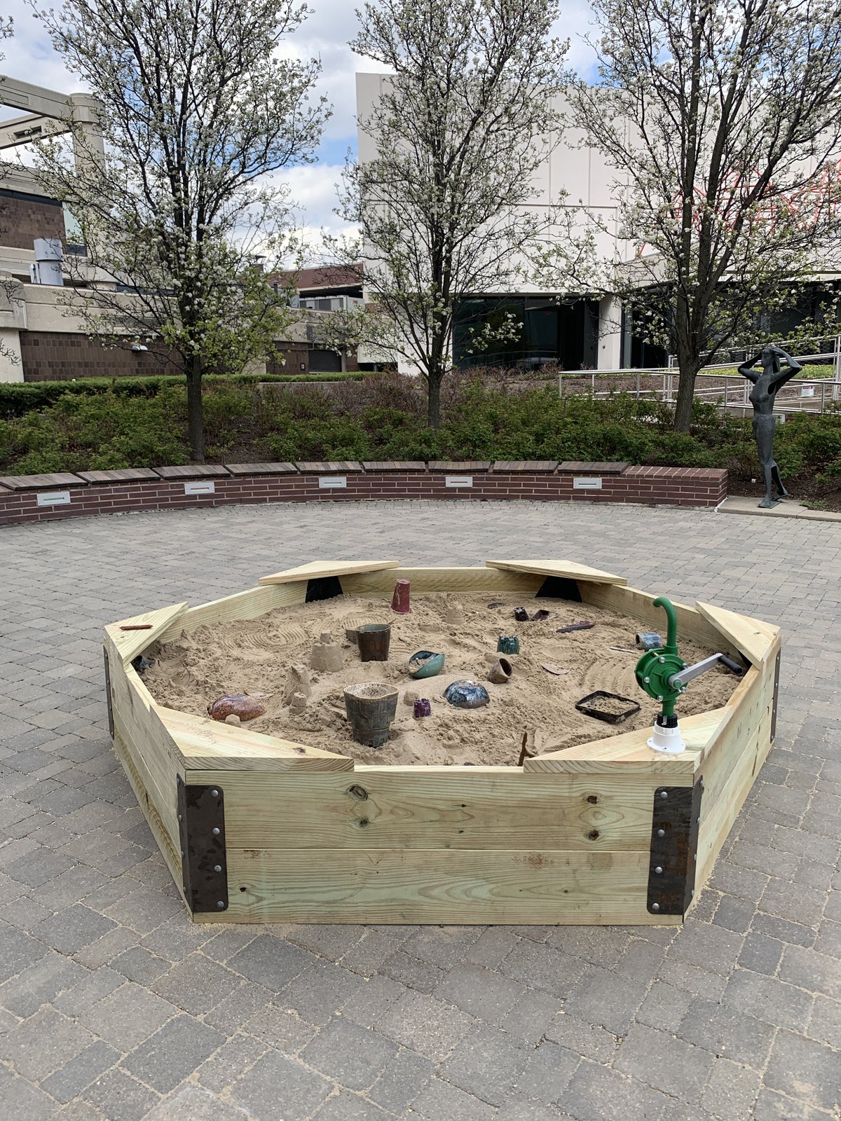 Recess, 2023
Ceramic, Sand, Wood, Steel, Water Pump 96”x96”x36”