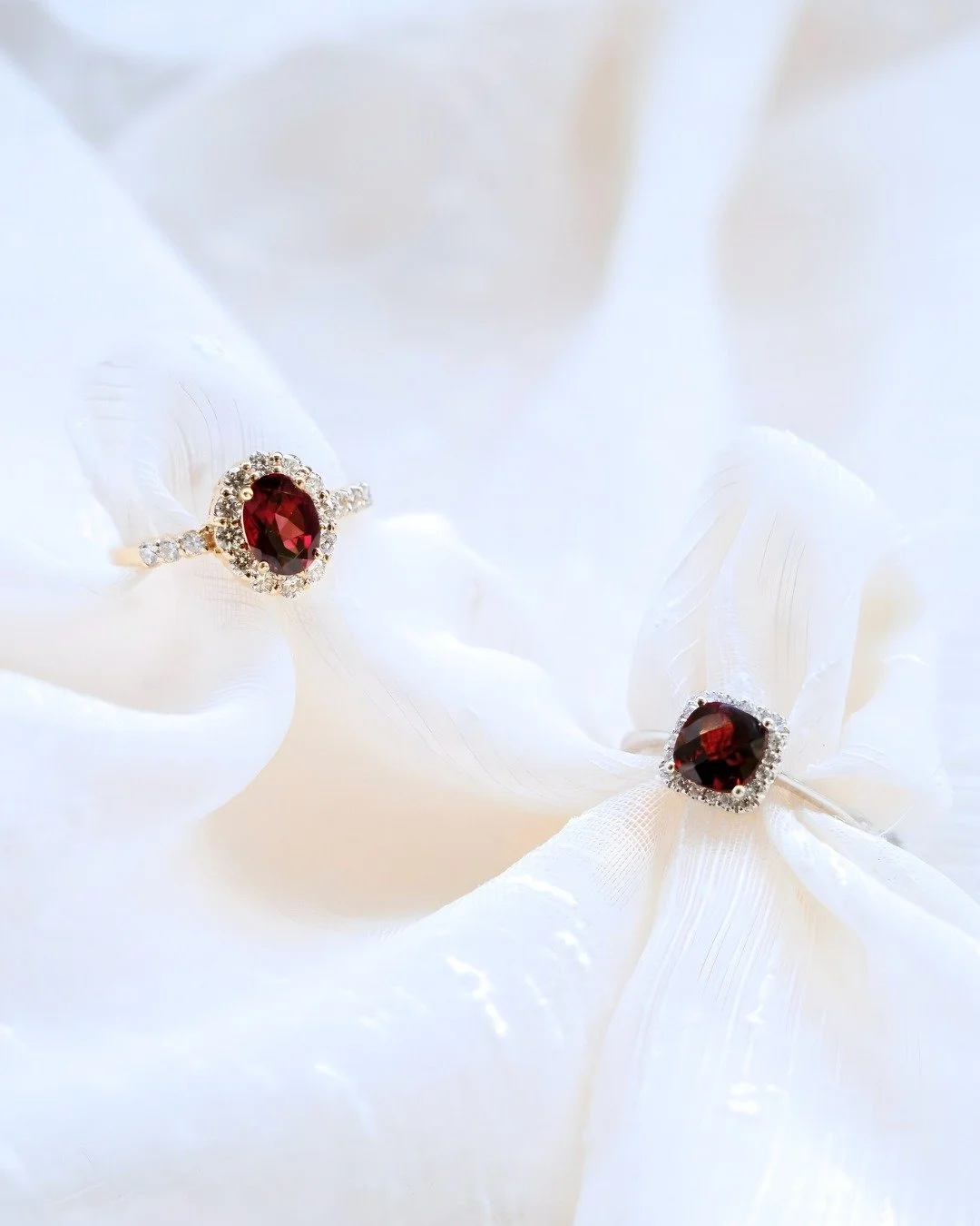We hope you&rsquo;re enjoying the new year! To warm things up, we&rsquo;re bringing out a few fiery favorites because January&rsquo;s birthstone is&hellip; garnet!

While garnet is best known for its iconic red hue, it&rsquo;s actually a family of ge