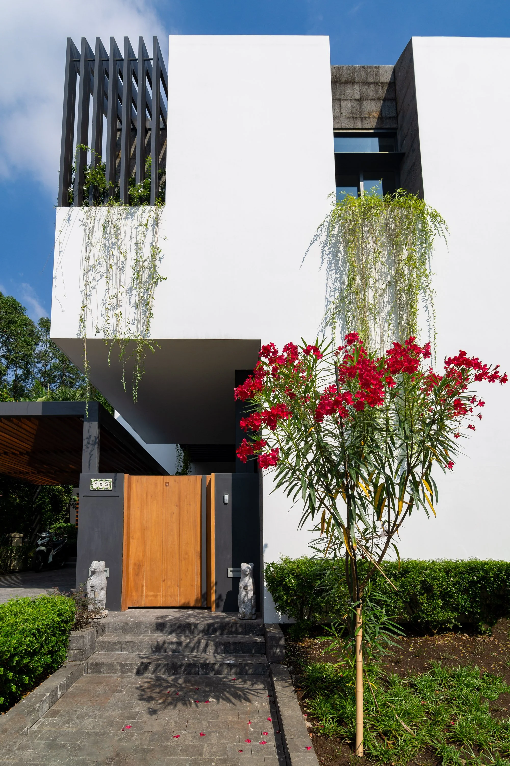 T-House-residential-hochiminhcity-vietnam-architecture (3).jpg