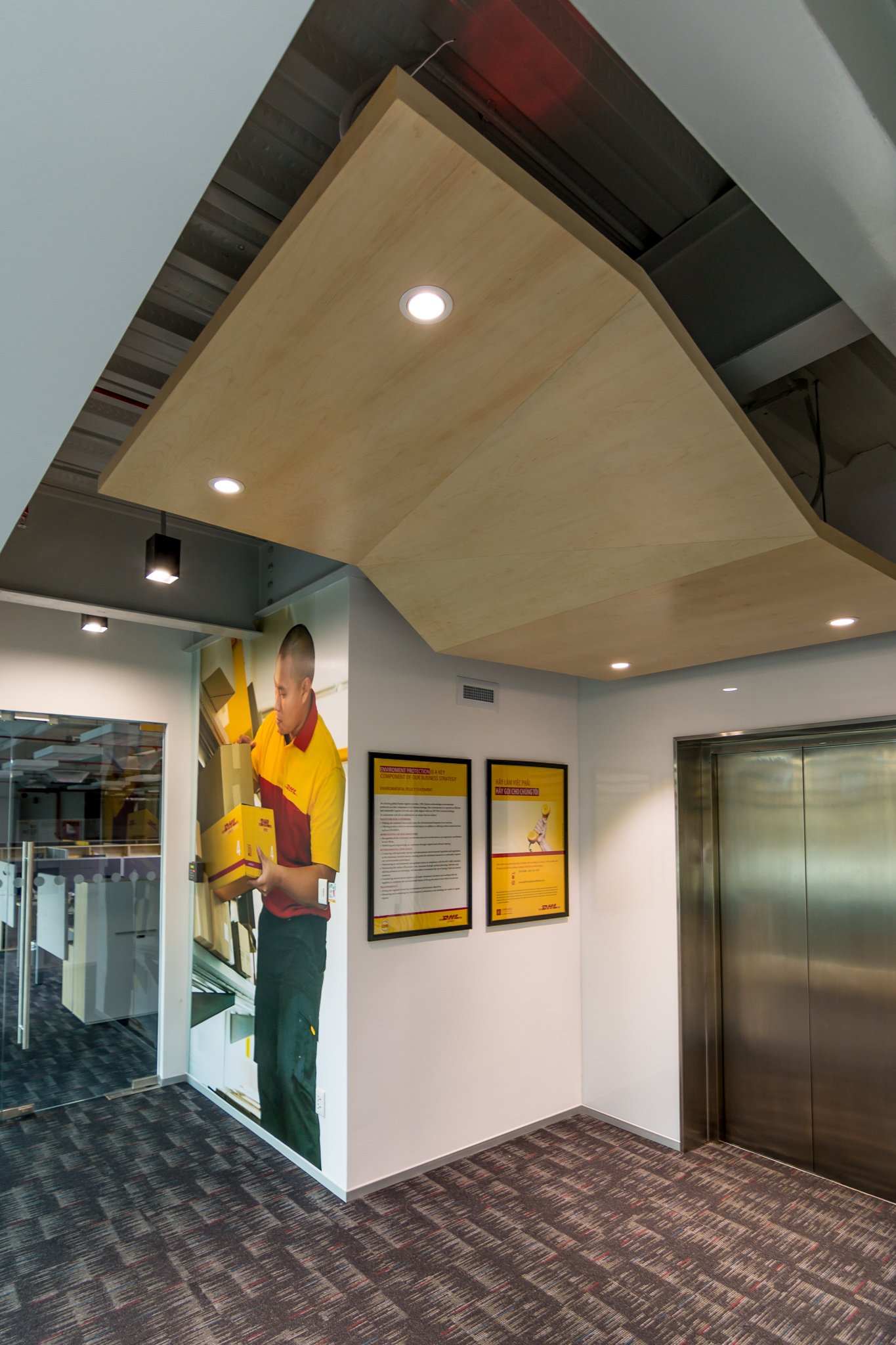 LR_1313_DHL HCMC_PR_2014-15.jpg