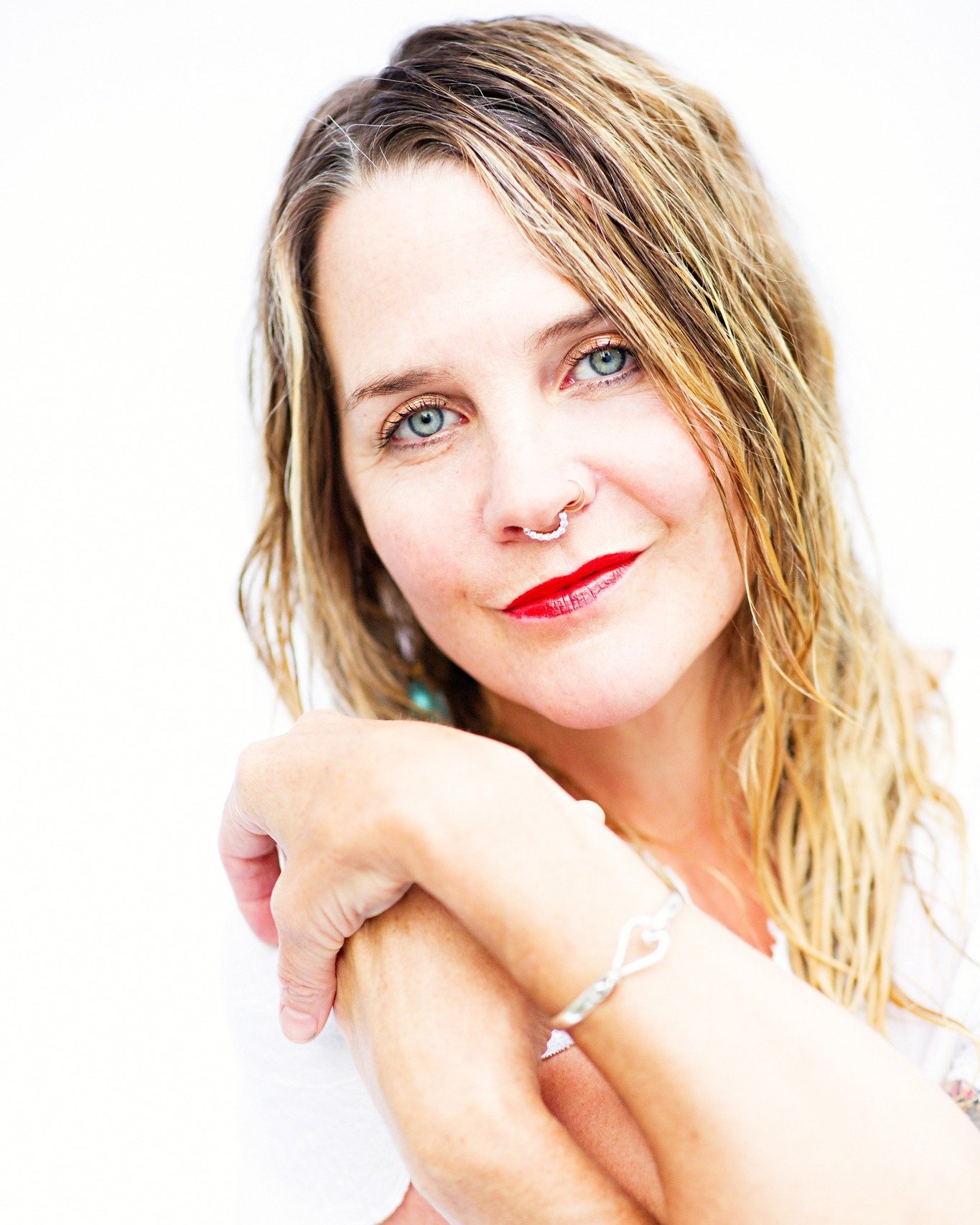 ◖ 𝗳𝗼𝗿 𝘁𝗵𝗲 𝗵𝗲𝗮𝗿𝘁, 𝗽𝗲𝗮𝗰𝗲, 𝗮𝗻𝗱 𝘁𝗵𝗲 𝗽𝗹𝗮𝗻𝗲𝘁 ◗

𝗬𝗼𝗴𝗮 𝗼𝗳 𝗦𝗼𝘂𝗻𝗱 is an immersive dive into the power of sound, music, and mantra, focusing on their energetic effects to help you create a holistic personal practice. You w