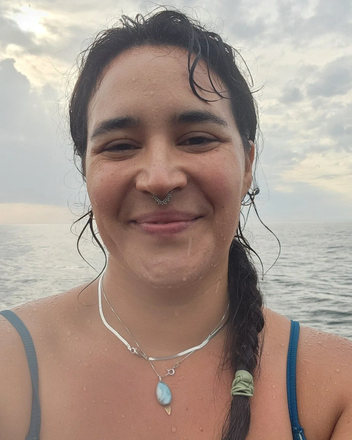 ⋇✦⋇ 𝗪𝗮𝘁𝗲𝗿 𝗪𝗶𝘀𝗱𝗼𝗺: 𝟰 𝗪𝗲𝗲𝗸𝘀 𝗼𝗳 𝗚𝘂𝗶𝗱𝗲𝗱 𝗥𝗲𝗳𝗹𝗲𝗰𝘁𝗶𝗼𝗻 𝘄𝗶𝘁𝗵 𝘁𝗵𝗲 𝗟𝗮𝗸𝗲 ⋇✦⋇

Moving between the quiet of the Sv&auml;lja studio and the expansive shores of Lake Superior, this four-week journey invites a practice of