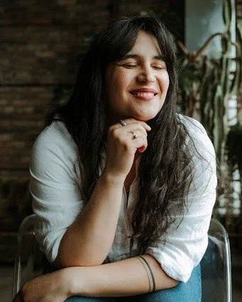 ᨒ 𝗪𝗮𝘁𝗲𝗿 𝗪𝗶𝘀𝗱𝗼𝗺: 𝟰 𝗪𝗲𝗲𝗸𝘀 𝗼𝗳 𝗚𝘂𝗶𝗱𝗲𝗱 𝗥𝗲𝗳𝗹𝗲𝗰𝘁𝗶𝗼𝗻 𝘄𝗶𝘁𝗵 𝘁𝗵𝗲 𝗟𝗮𝗸𝗲 ᨒ

ᨒ 𝗪𝗲𝗲𝗸𝘀 𝟭 &amp; 𝟯: 𝗧𝗵𝗲 𝗦𝘁𝘂𝗱𝗶𝗼 (Sv&auml;lja Whole-Being) We begin within the held space of the Lotus Studio, focusing on the st