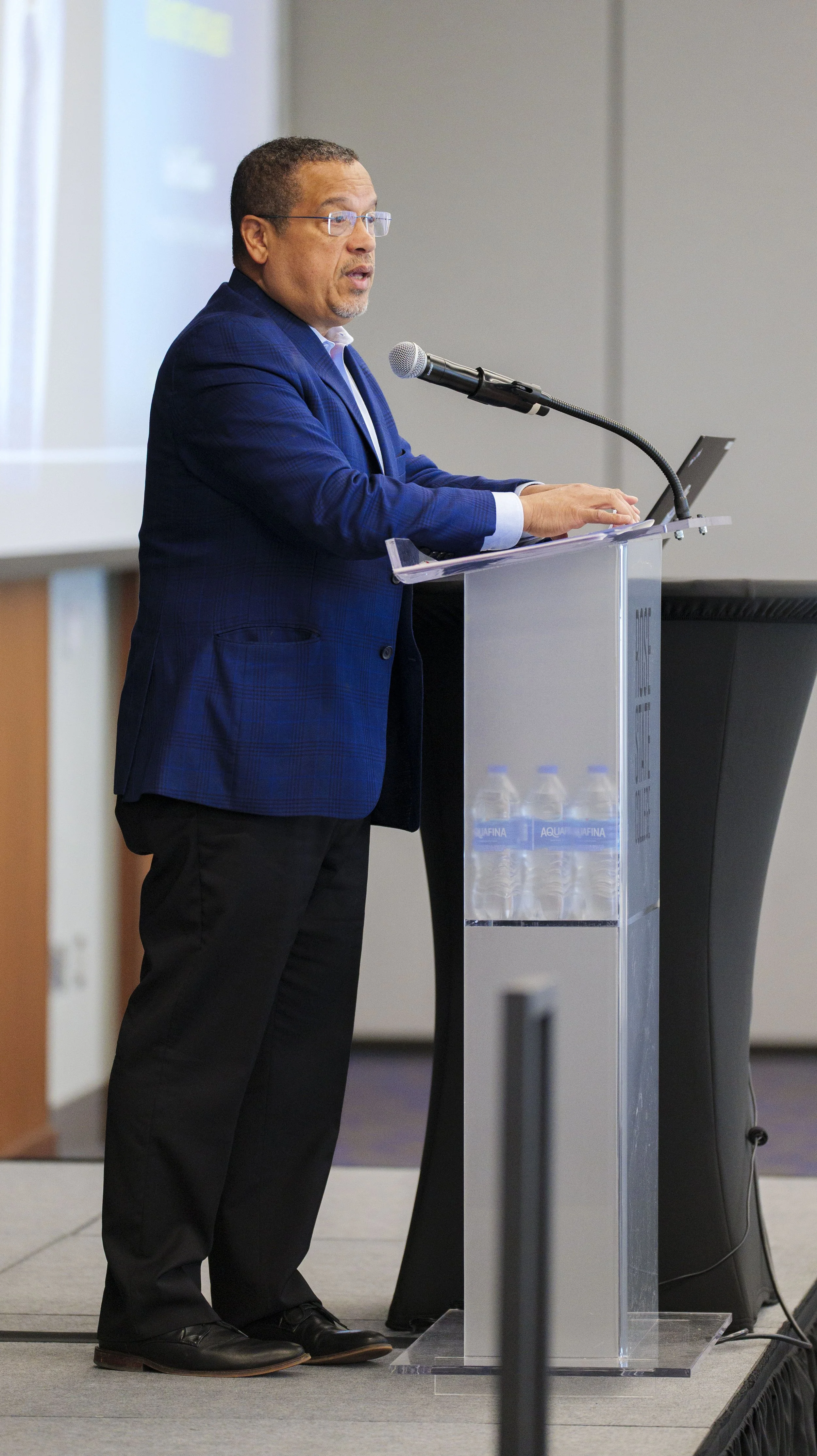 2025-04-11 CIVICS CON - Keynote Speaker - Keith Ellison - photo by Dennis Spielman-028.jpg