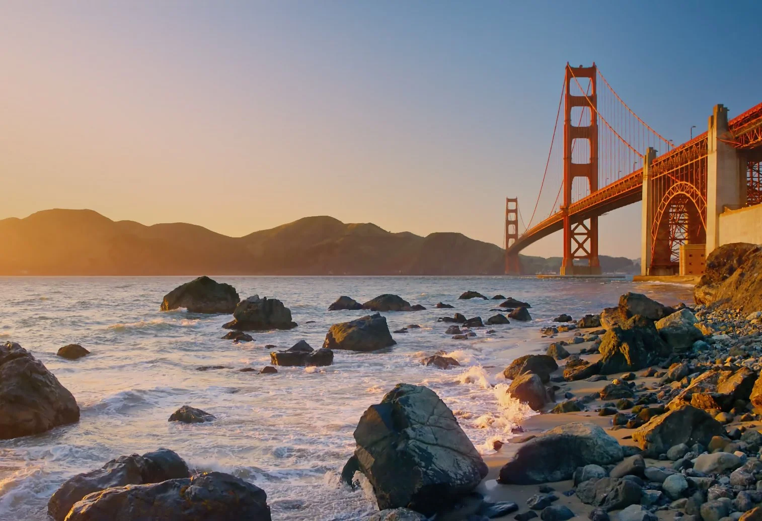 macOS Golden Gate Beta 3 Wallpapers