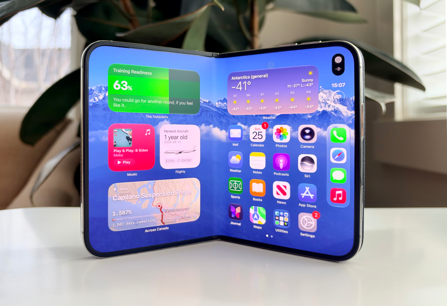iPhone Duo: Impressions in Motion