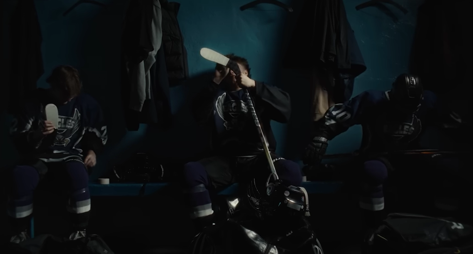 Bauer Stick Background.png