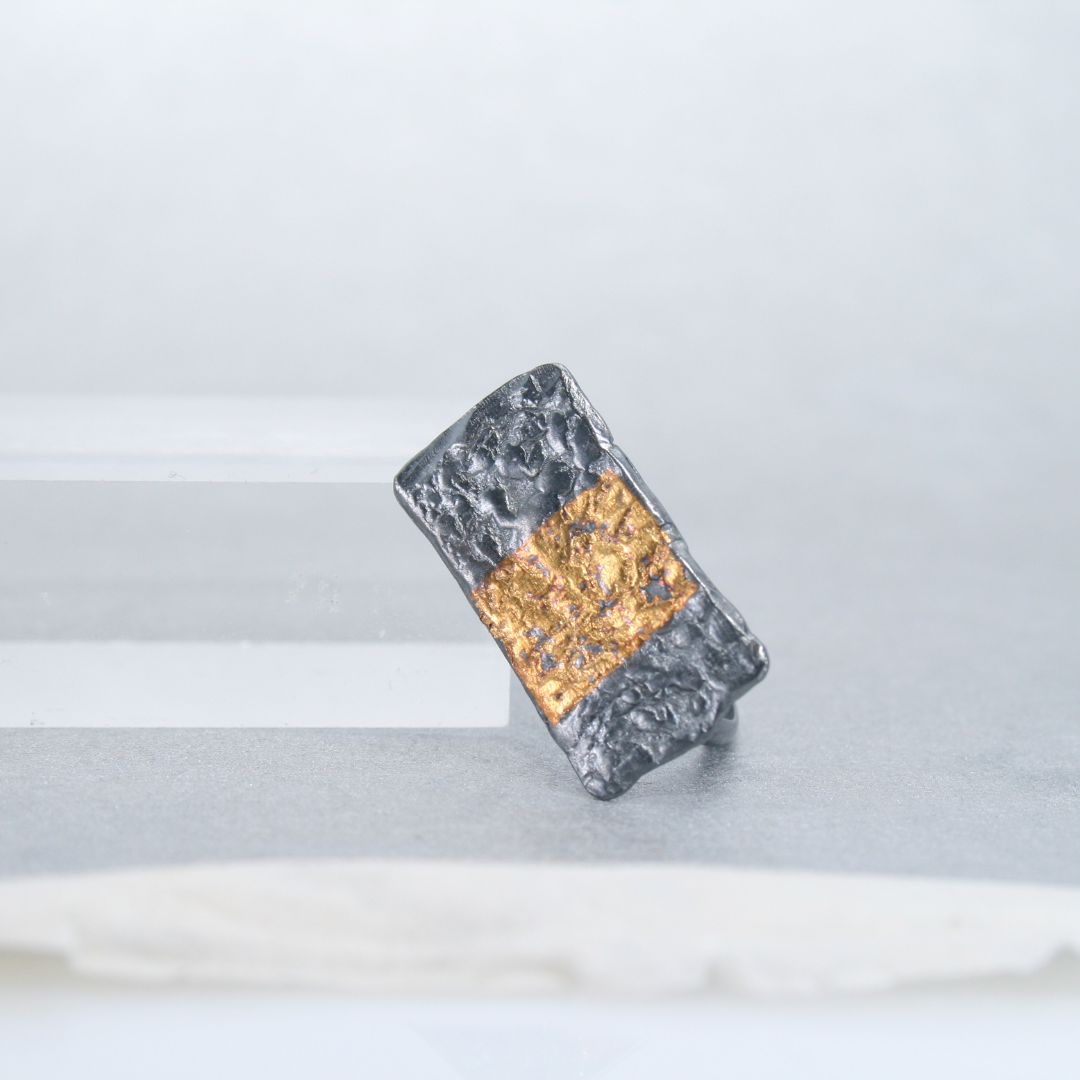 Square ring - heavy textured-2.png