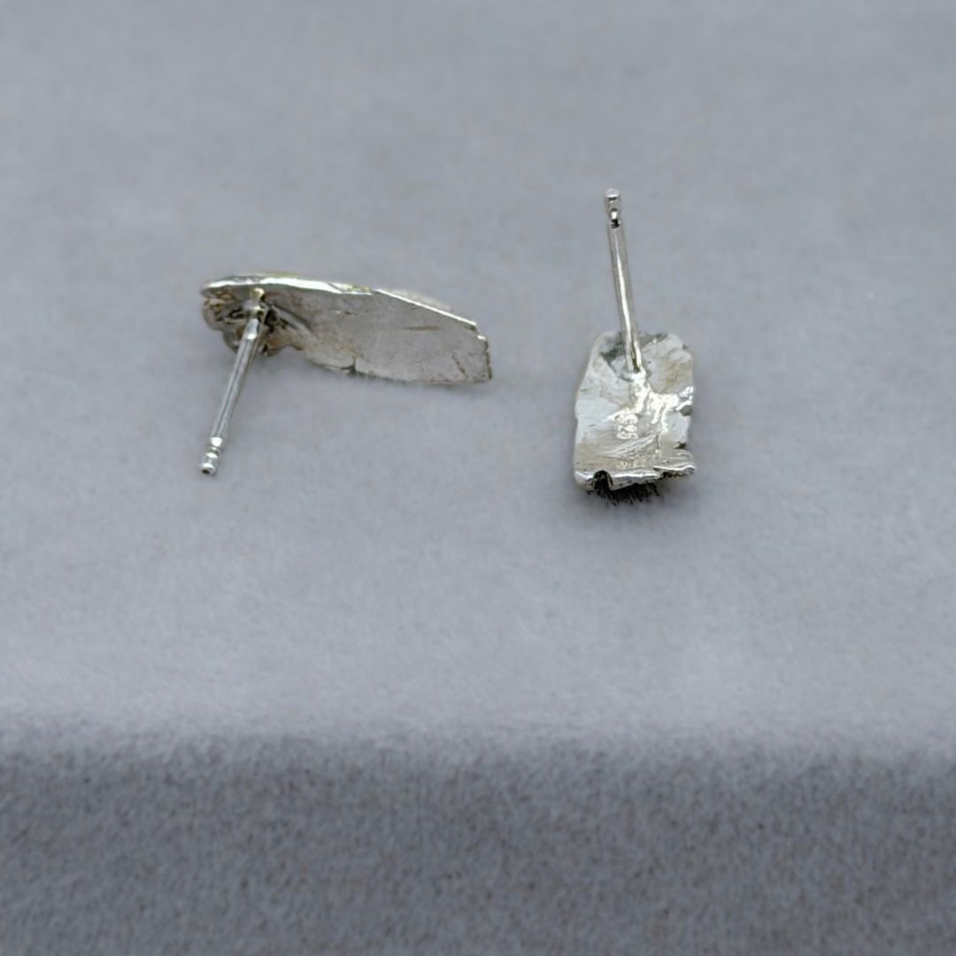 Petite Texture Bar studs - 2.jpg