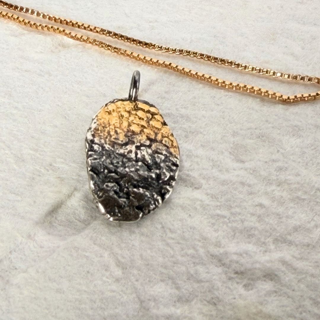 Sunrise Oval Pendant-3.jpg