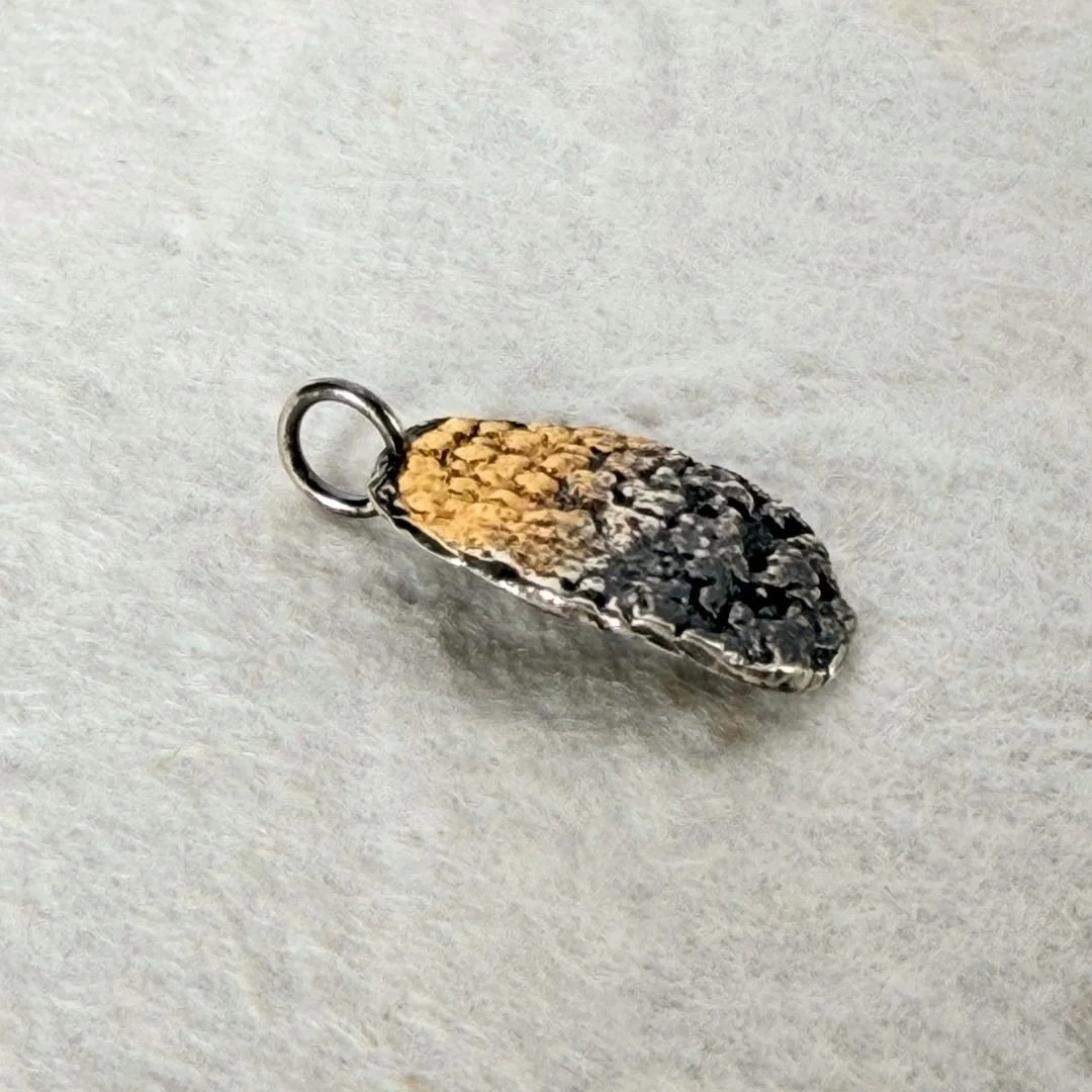 Sunrise Oval Pendant-1.jpg