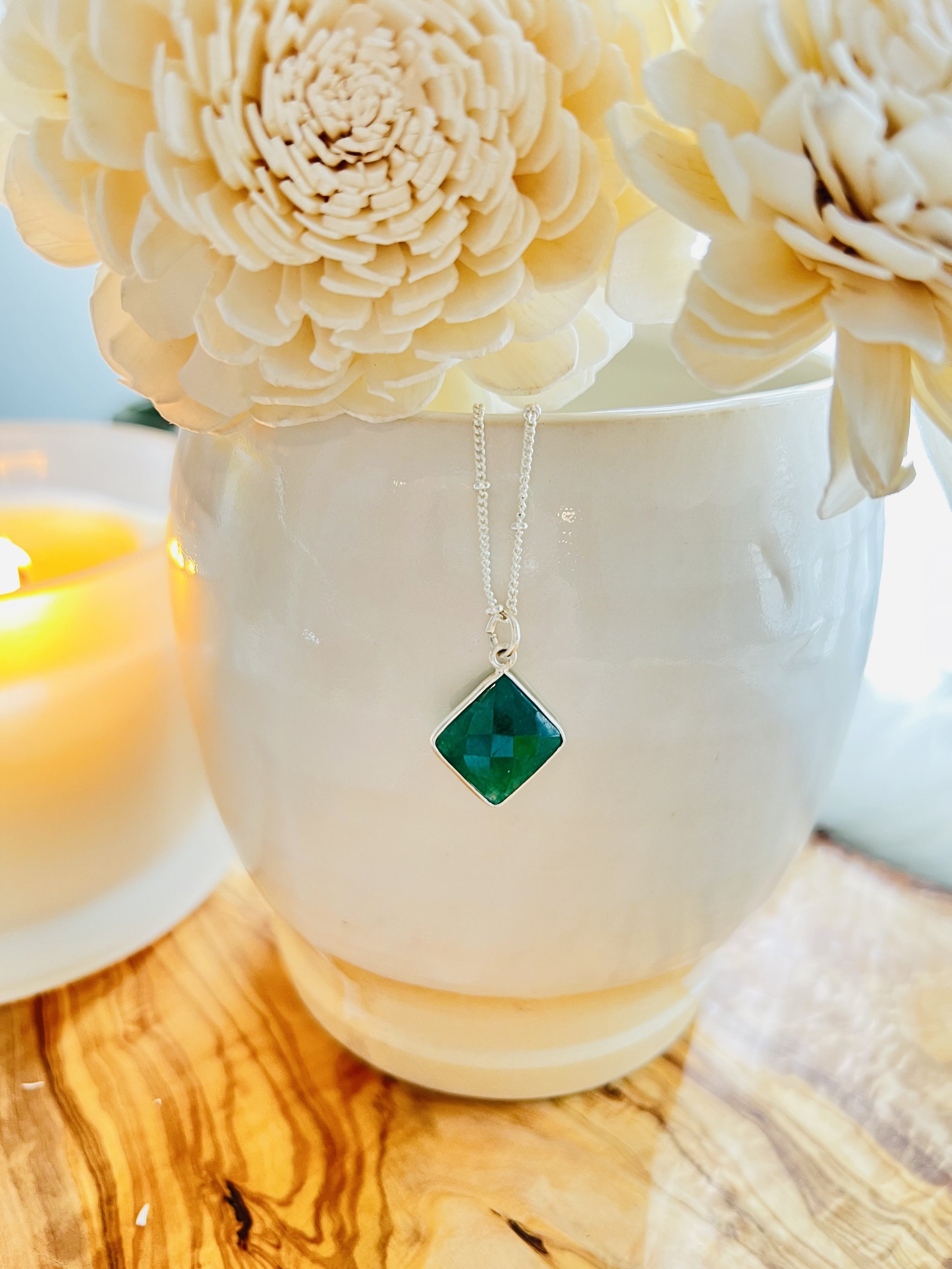 Raw Emerald Gemstone Necklace – Silver and Ivy