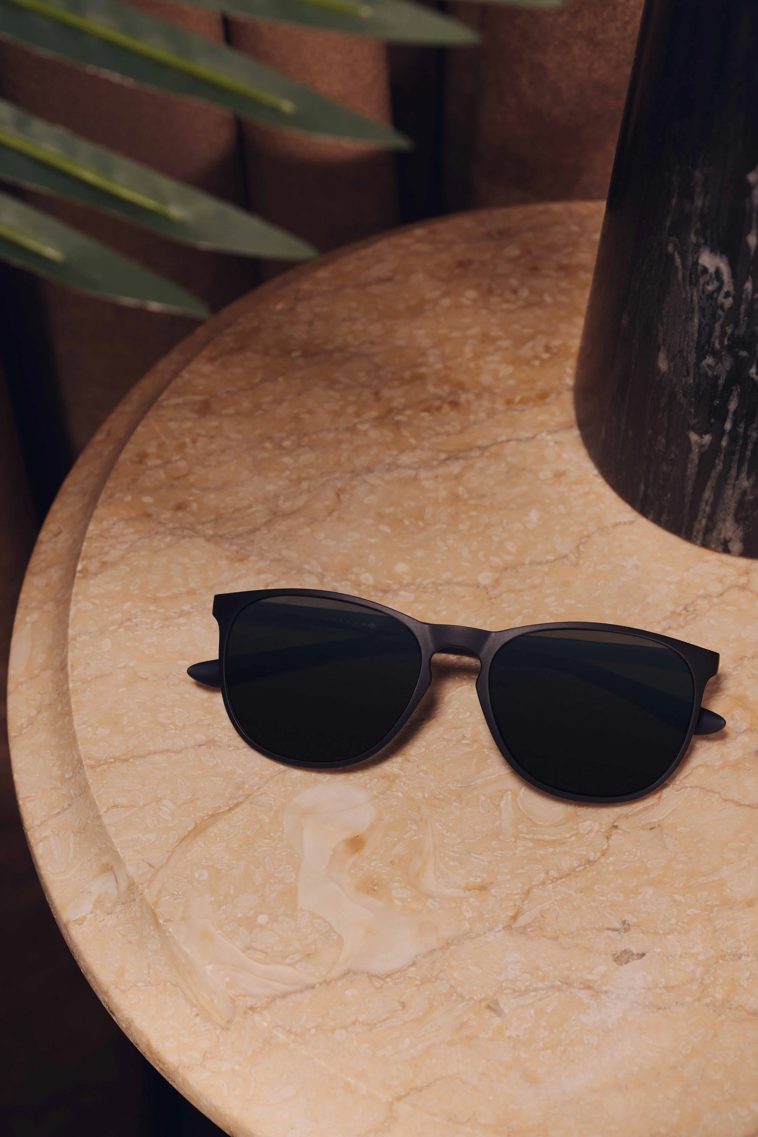 JA_2022_SUNGLASSES_2_0009.jpg