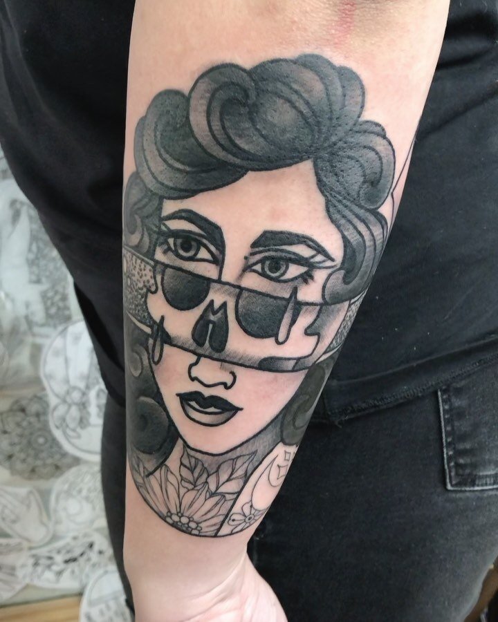 Skull-splitting lady-head fun times.
Thanks, Em!
.
.
.
.
#ladyhead #ladyheadtattoo #skull #skulltattoo #splittattoo #whitehorse #whitehorsetattoo #yt #yxy #yxytattoo #yukon #yukontattoo #yukontattooartist #yukontattooshop #canadiantattooartist #canad