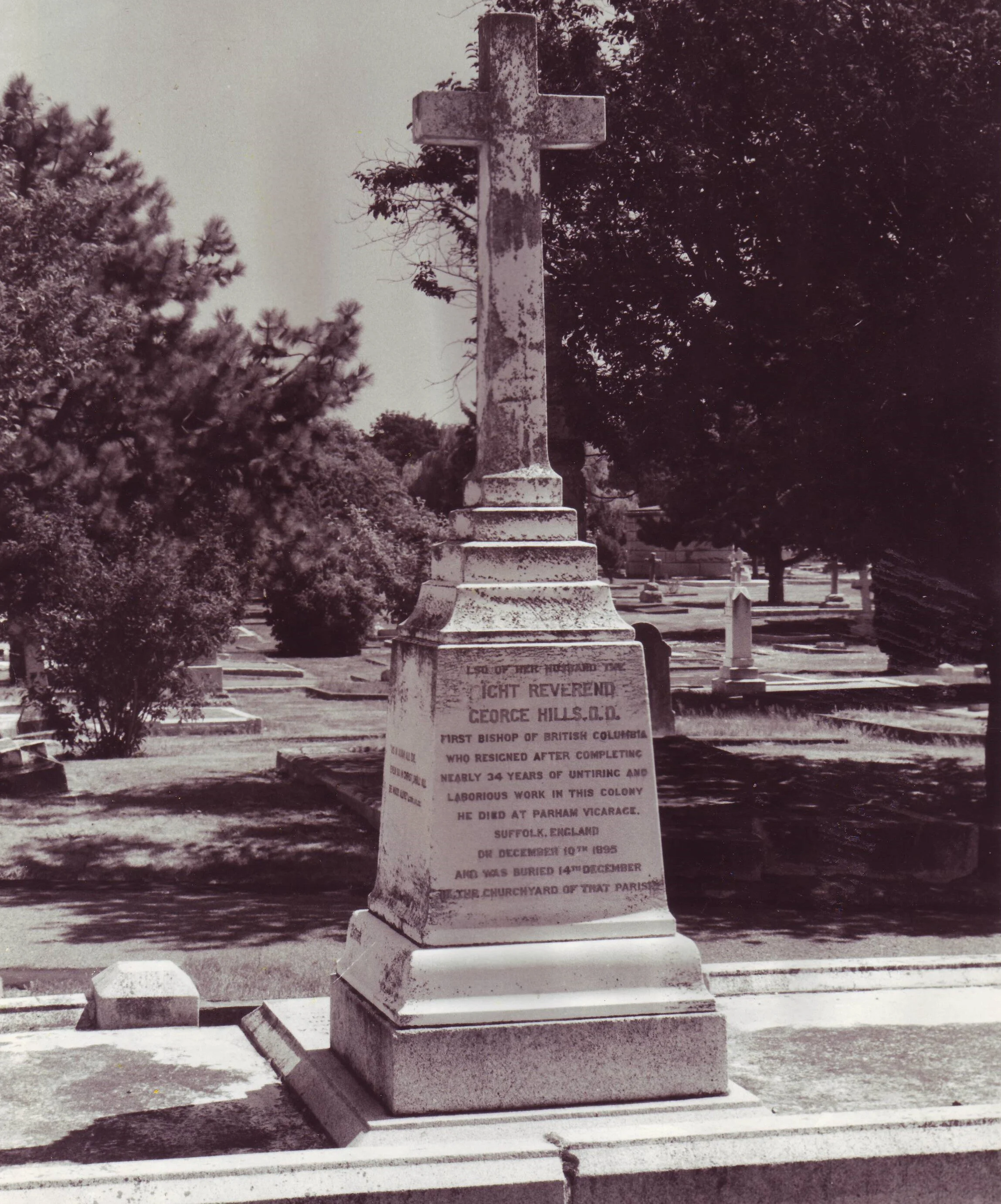 For decades Agnes and John Bings shared an unmarked grave in Victoria's Ross Bay Cemetery. Thanks to a tour given by the Old Cemeteries Society (https://oldcem.bc.ca/) a family descendant came forth with the funding for a headstone.