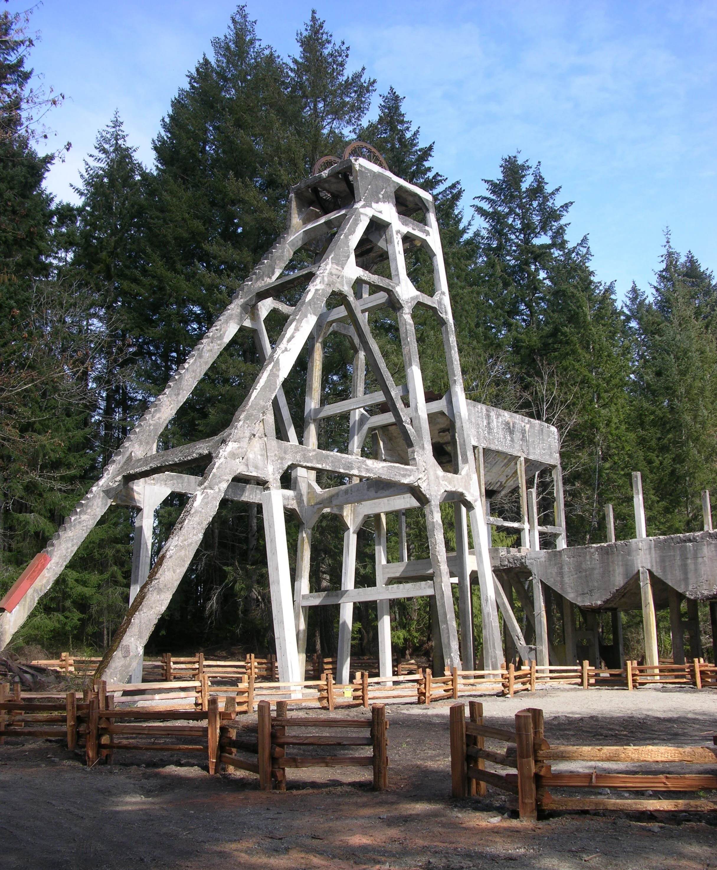 The ‘new’ Morden as it looks today, complete with inviting cedar snake fence.