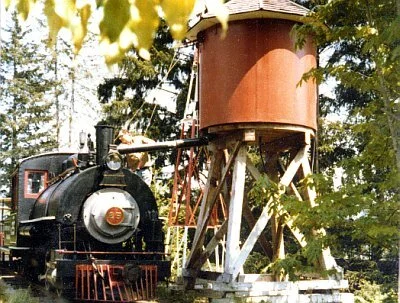 An early photo of the Cowichan Valley Forest Museum and one of Gerry’s rescued locomotives. —http://antique.vccc.com/pioneers/wellburn/wellburn.html