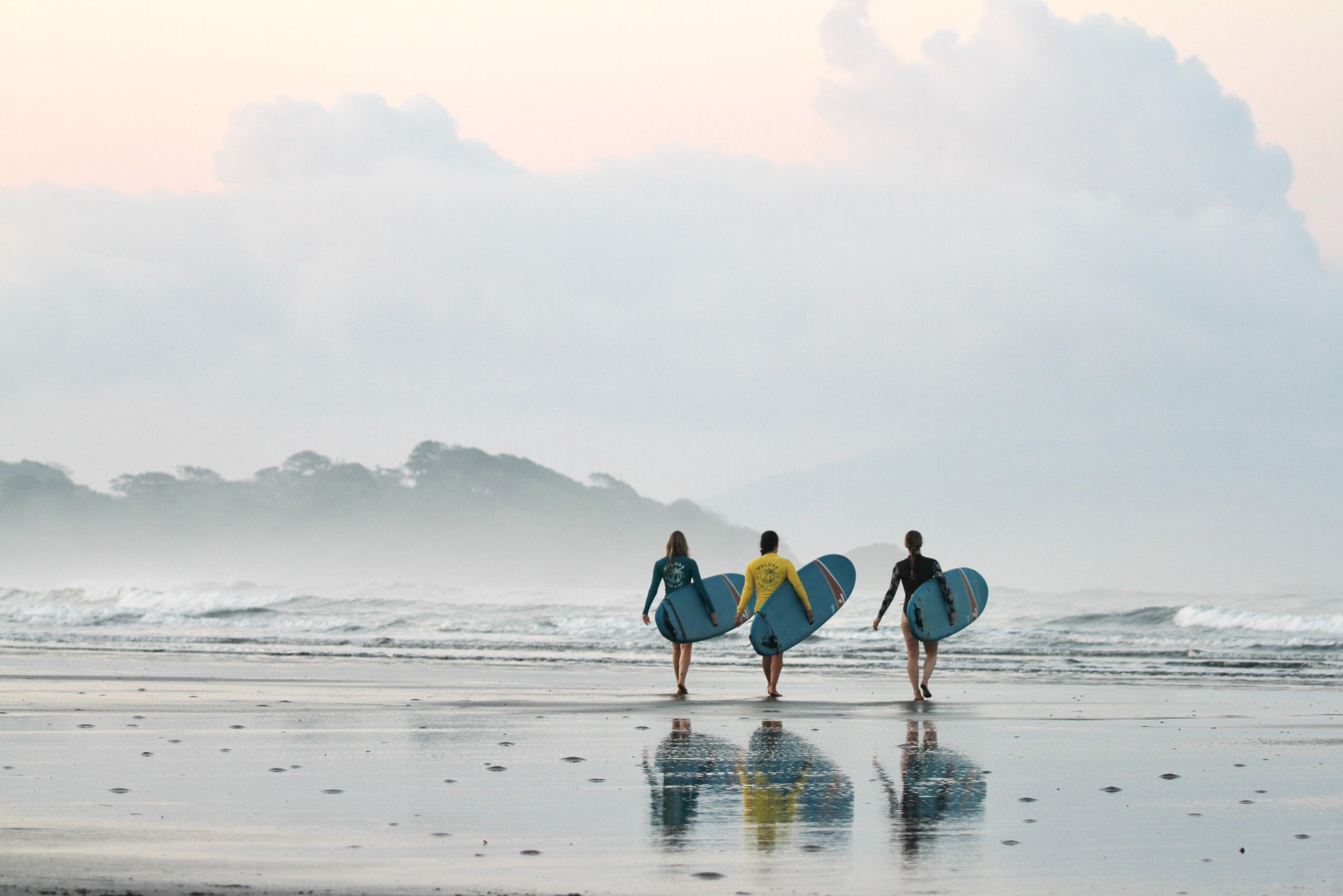 moody+image+from+the+beach+with+surfers