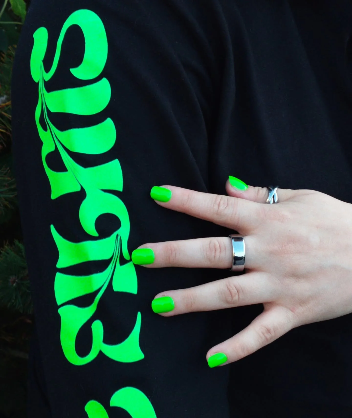 Matching with my new On It Films merch 💅🐸✨