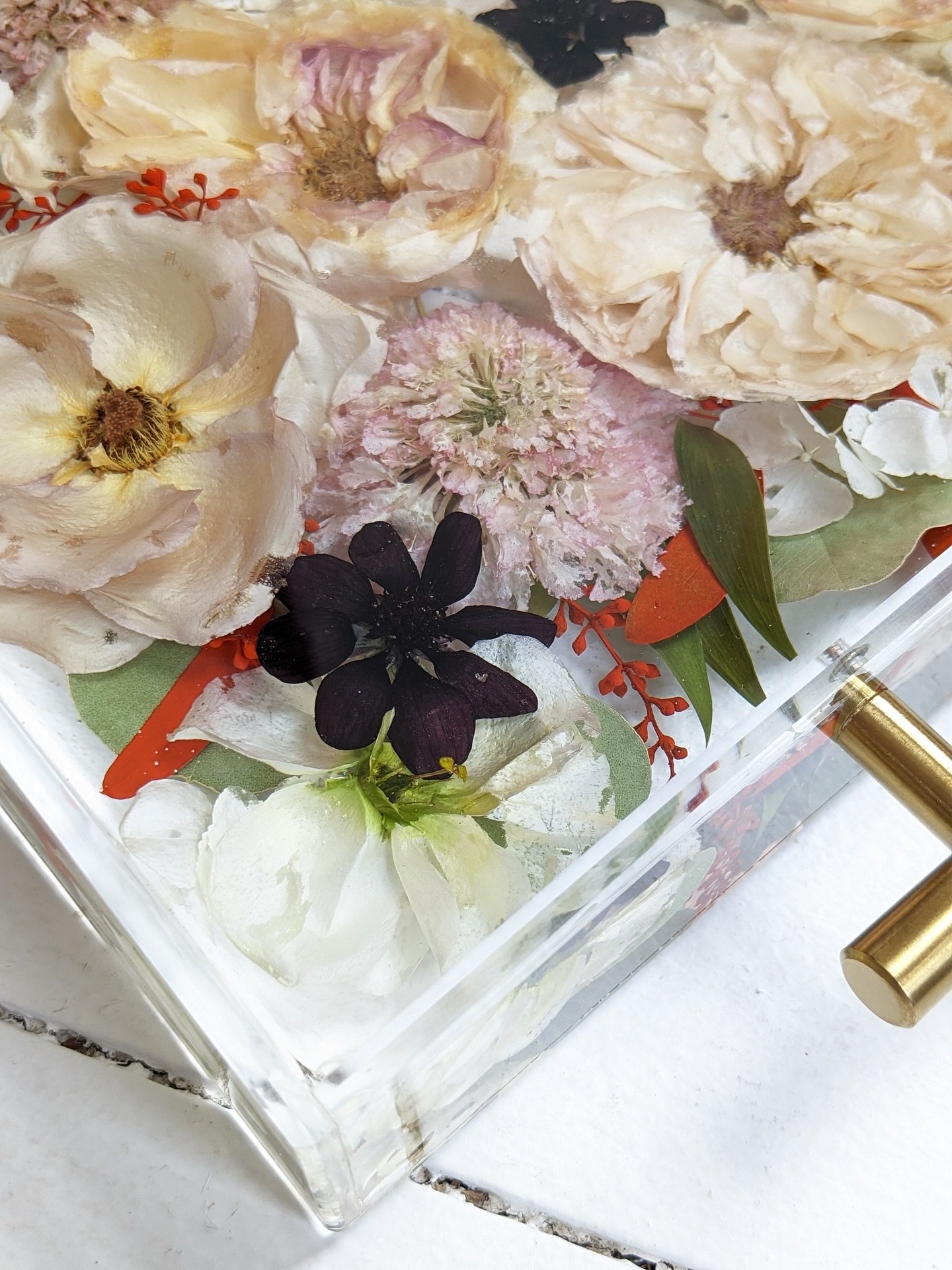 Her reaction said it all, but the beauty&rsquo;s in the details. Here&rsquo;s the colored tray that brought that smile&mdash; rich toned, warm textures, and romantic feels. 

If you want to see her reaction again, scroll back two reels! You don&rsquo