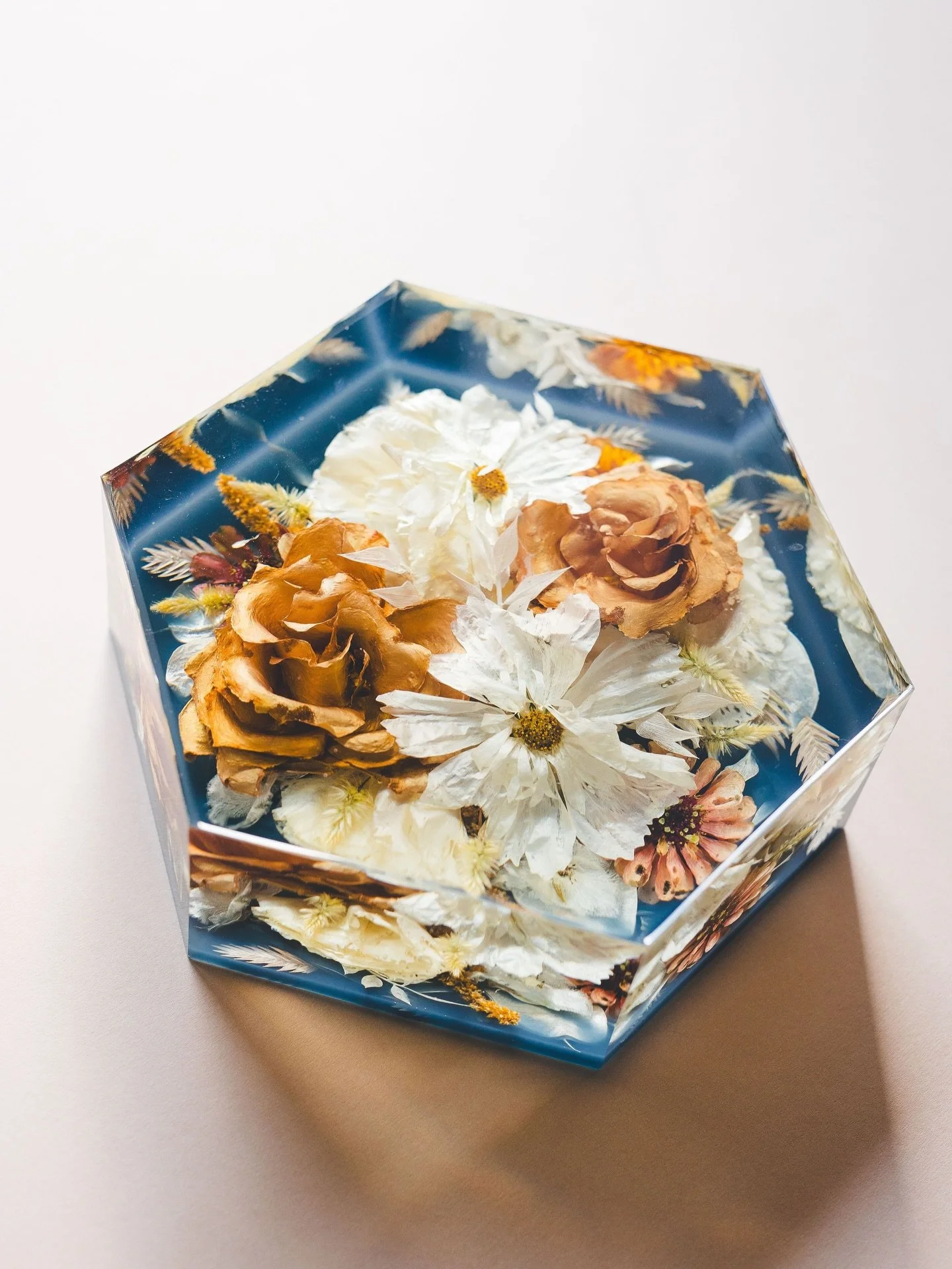 This beautiful background makes every flower pop! 

We love playing with unique colors that make each piece truly one of a kind!