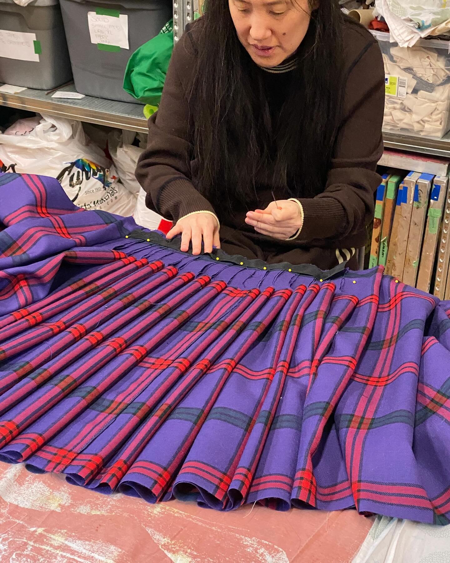 Feeling the #kiltlove today @textile_studio with my students - they&rsquo;re well down their kiltmaking path now! Want to join in? DM me to go on the list to be notified when the next class is!
#handmadeintoronto #kilt #kiltmakingcourse
