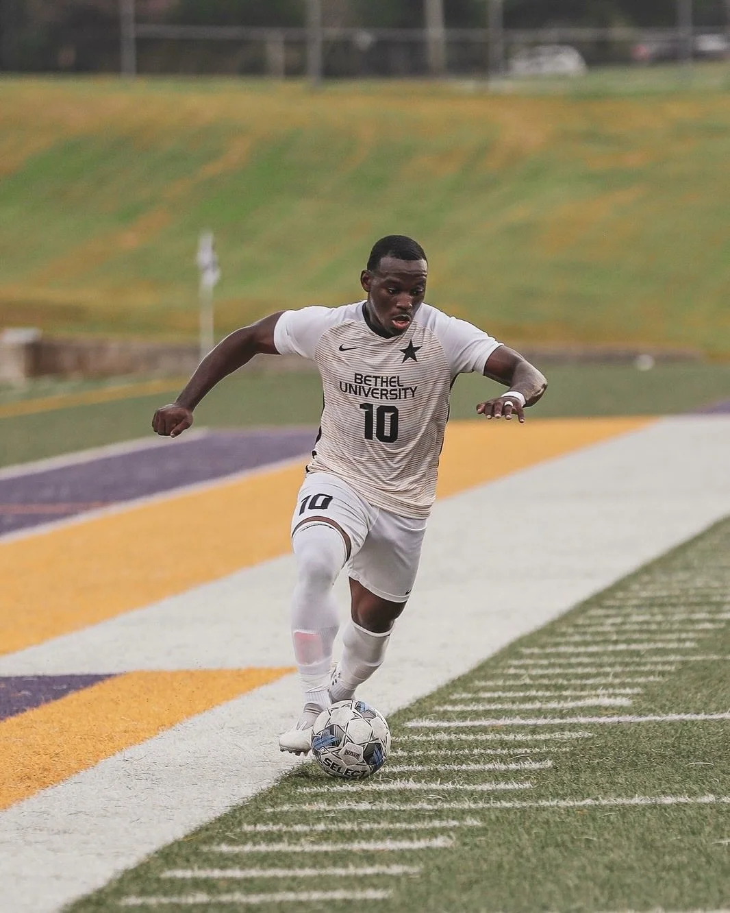 A historic 2025 season for @h.avilajr.07 &amp; @bu_menssoccer ⚽️📈