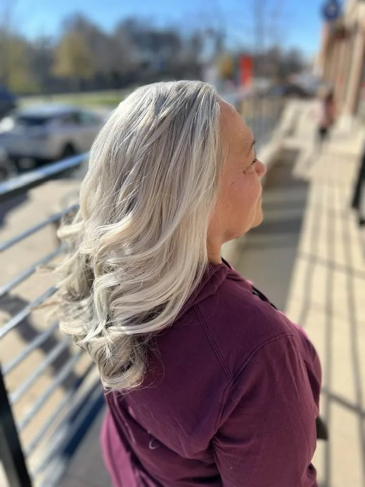 RAY NATURAL WHITE GREY HL PROFILE.jpg