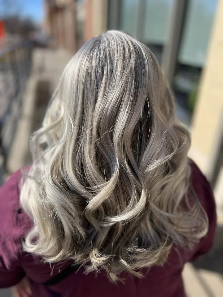 RAY NATURAL WHITE GREY HL.jpg