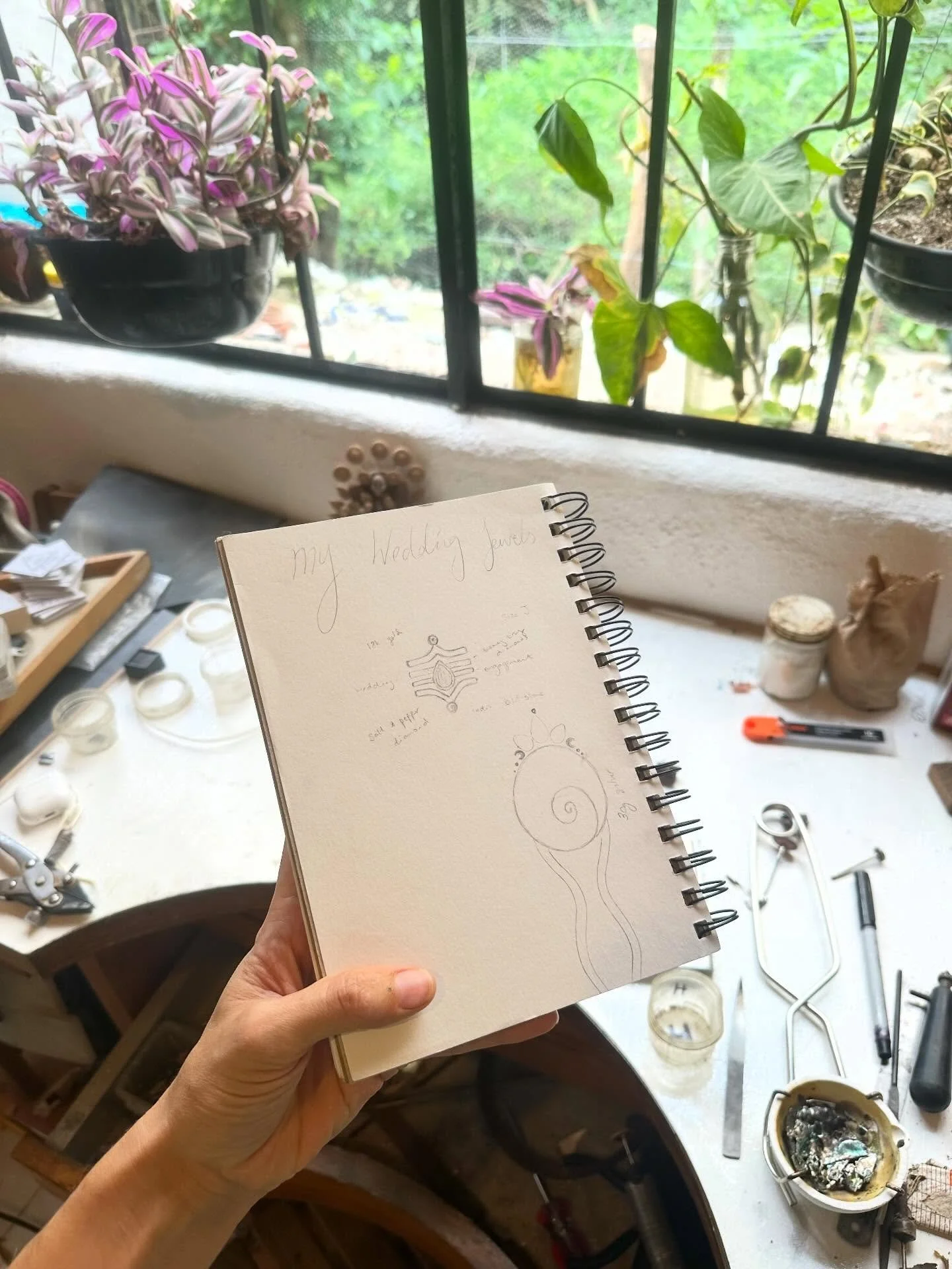 You may have seen my attempts this week at making my wedding jewellery. Well, here&rsquo;s what I am trying to make. 

It might look simple but I&rsquo;ve decided to make it with a completely new technique as I&rsquo;ve always wanted to learn lost wa