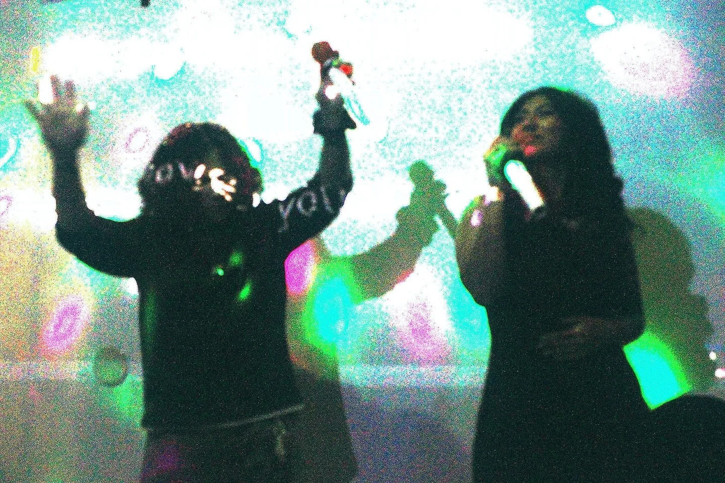 Silly man / beautiful woman 😳