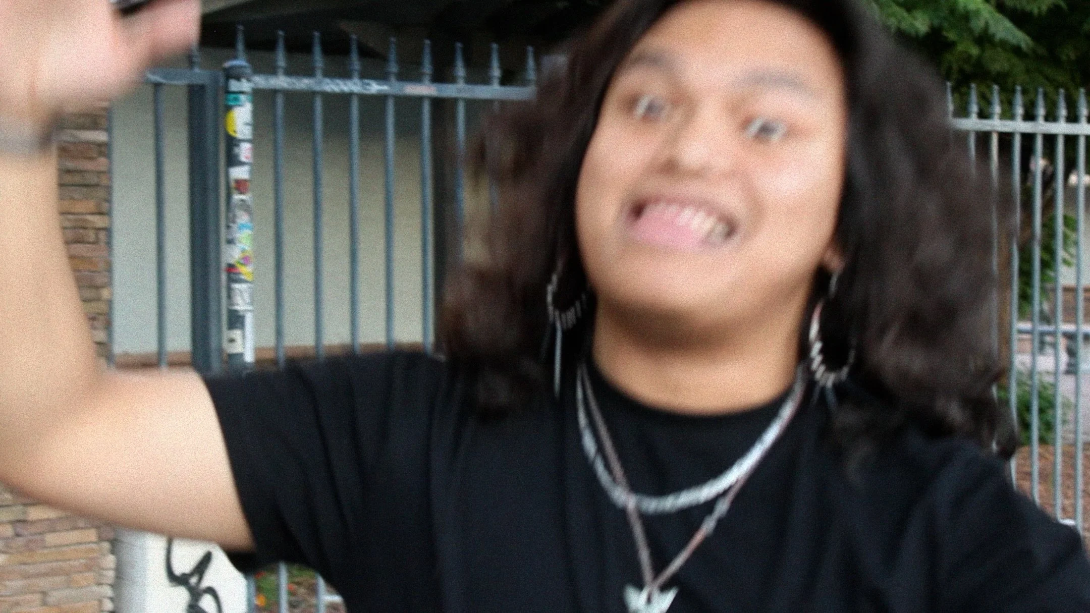 Goof Bob 

&ldquo;Maybe&rdquo; was a fun first music video to shoot because it&rsquo;s all just Manic, crazed energy, and I love being manic and crazed and not serious in front of a camera 🧍

Check the music video out TOMORROW 05.29
#newmusic #music