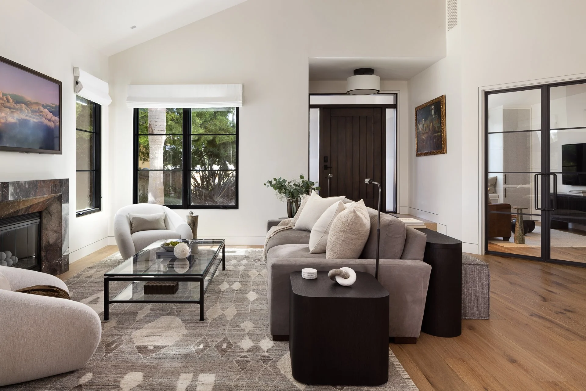 Living Room 2.jpg