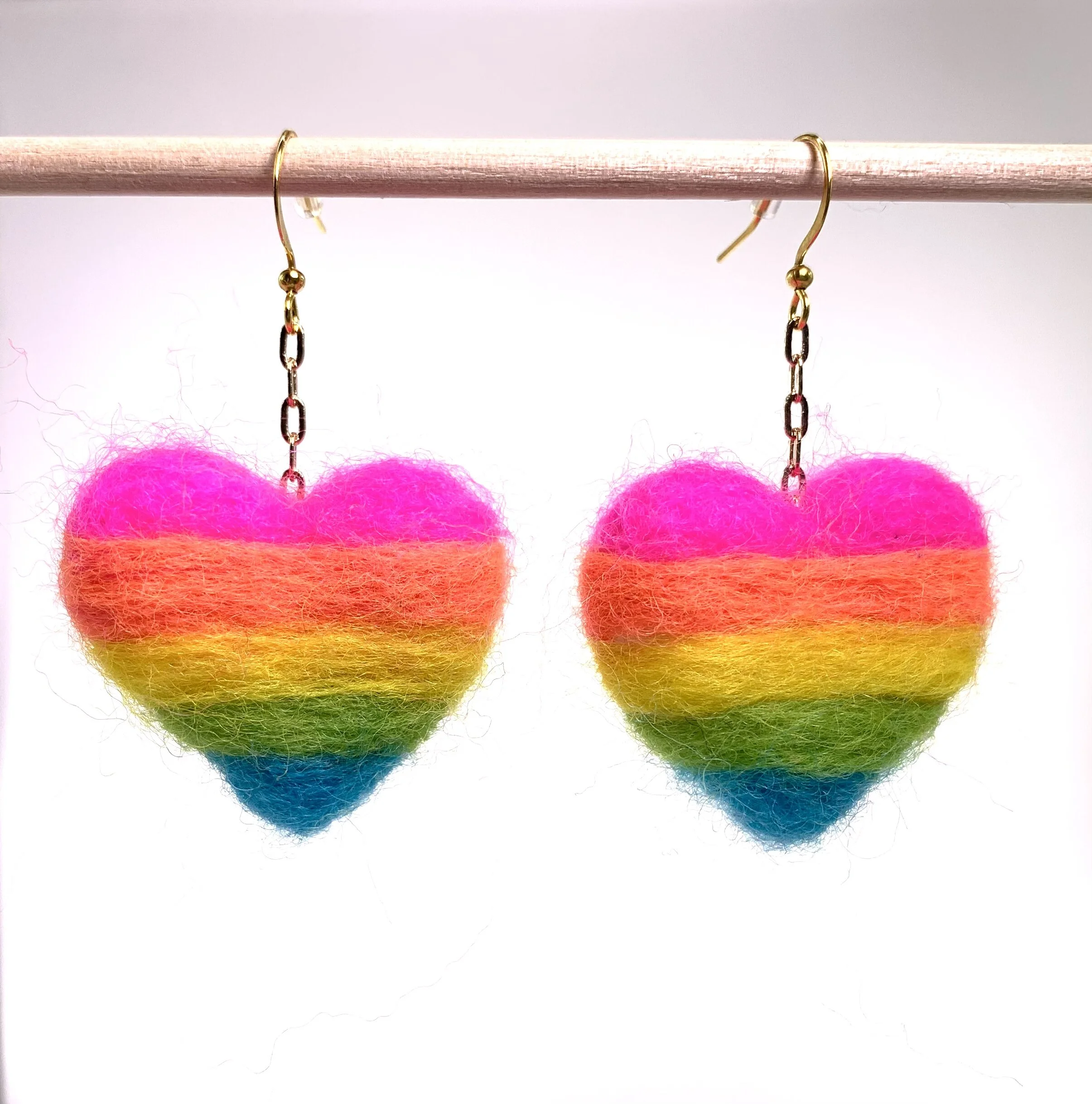 9CF991A0-A77A-4F48-8AB4-355F24F53028