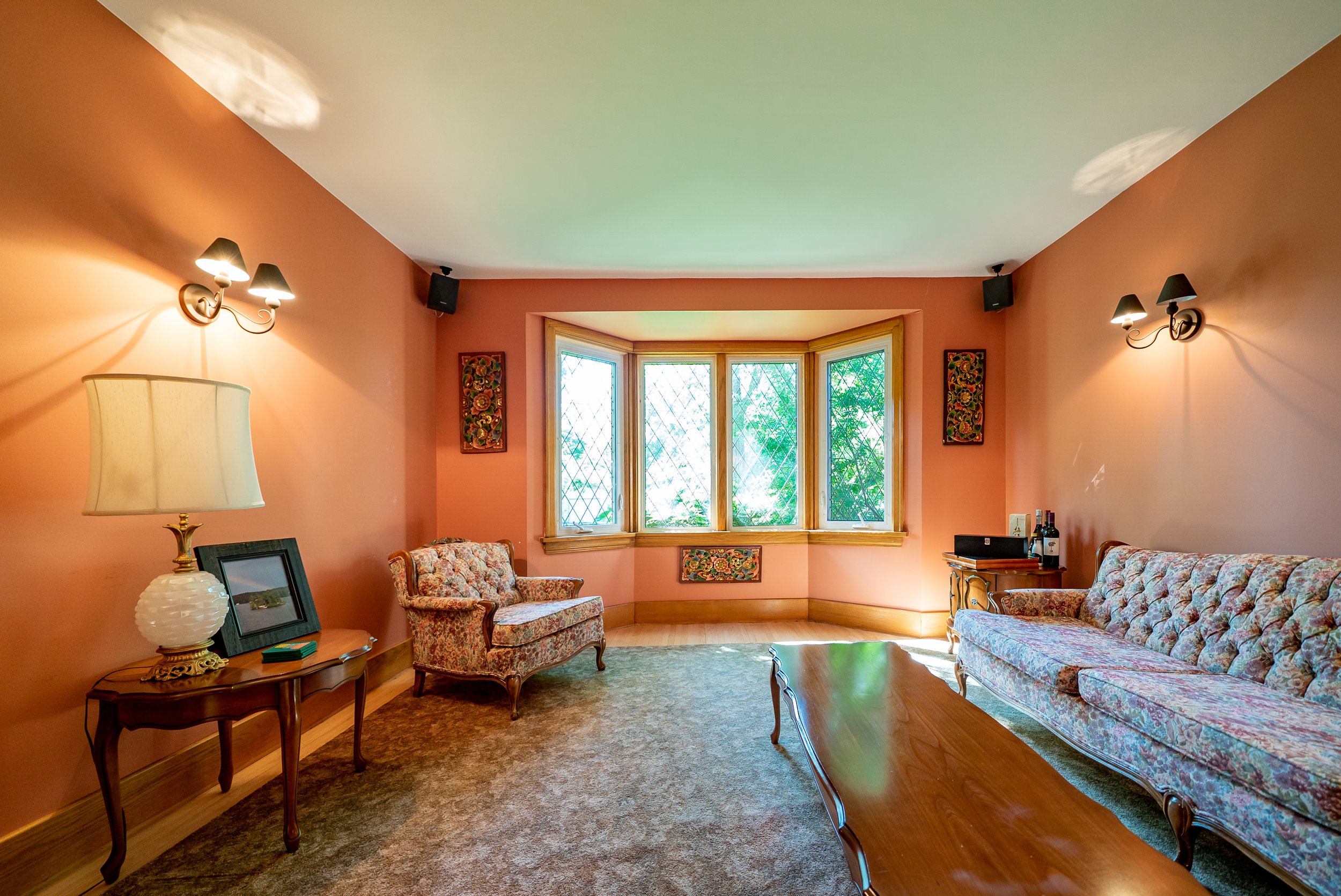 47 Kingston Row — Amber van den Broek Winnipeg Realtor