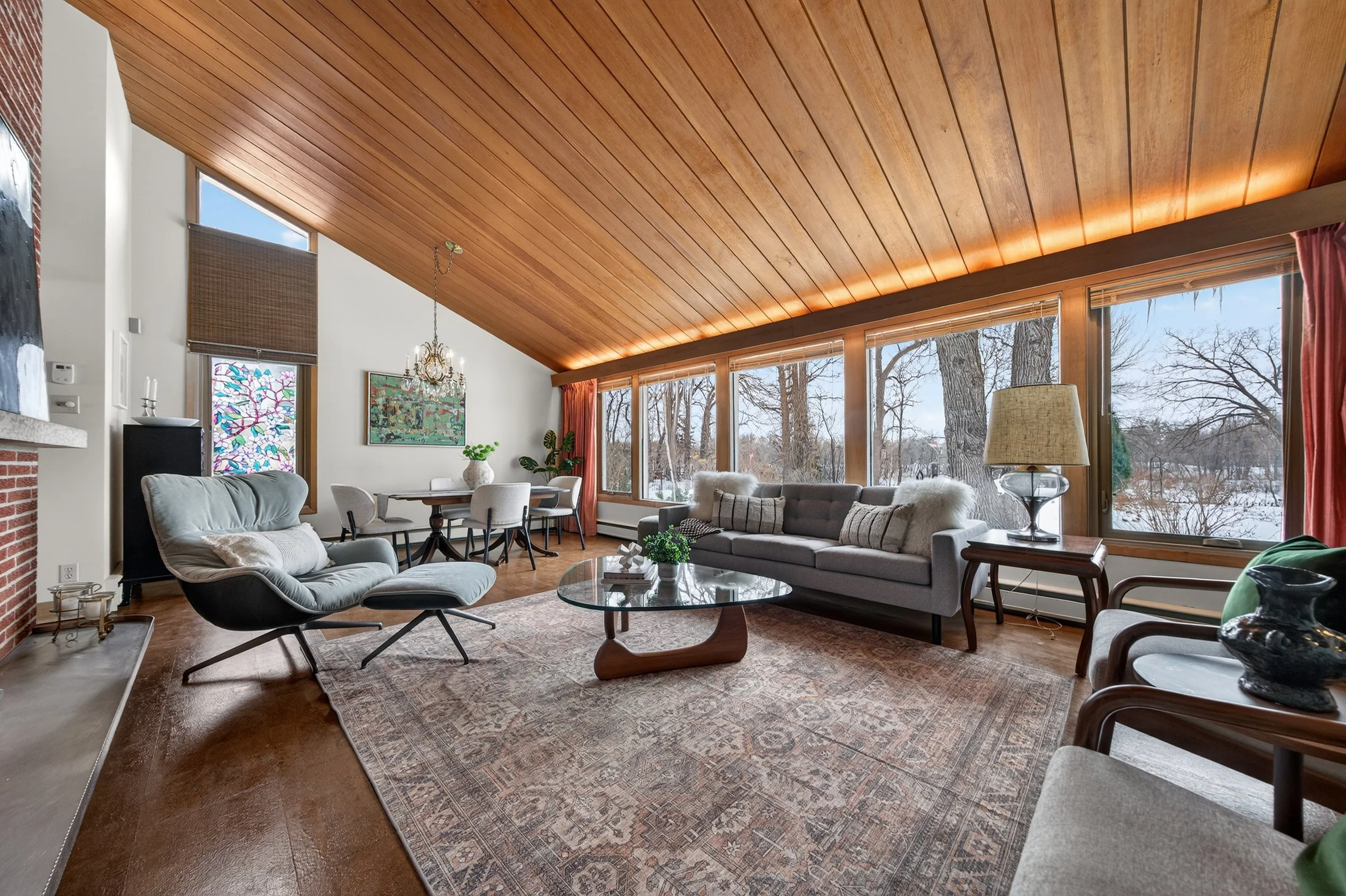 415 Kingston Rd (46).jpg