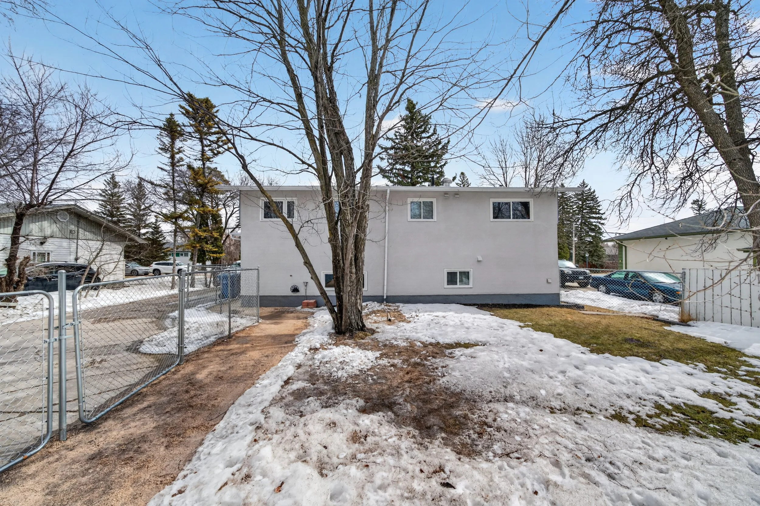 544 Greenbrier (32).jpg
