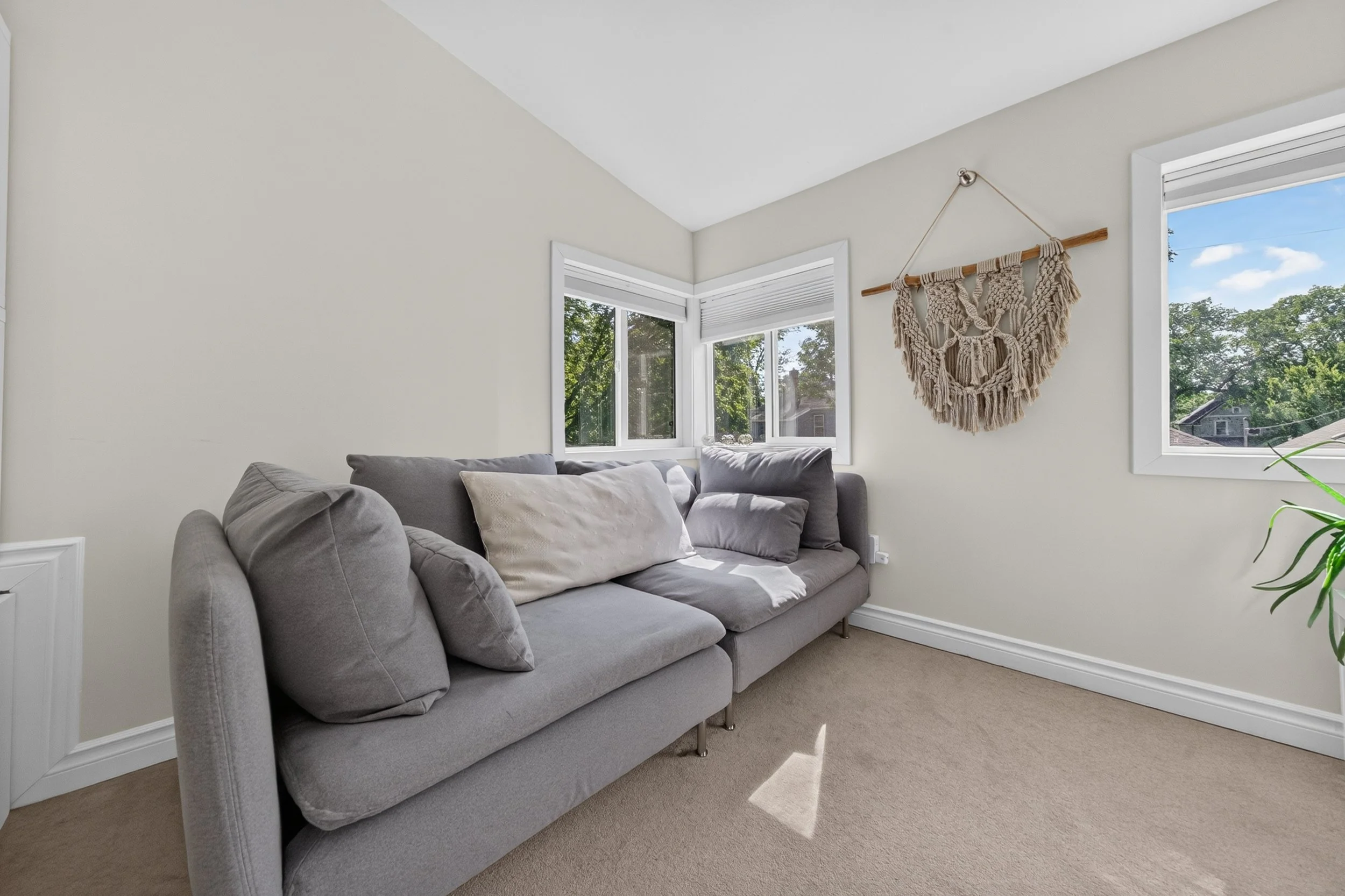648 Mulvey - Family Room A.jpg
