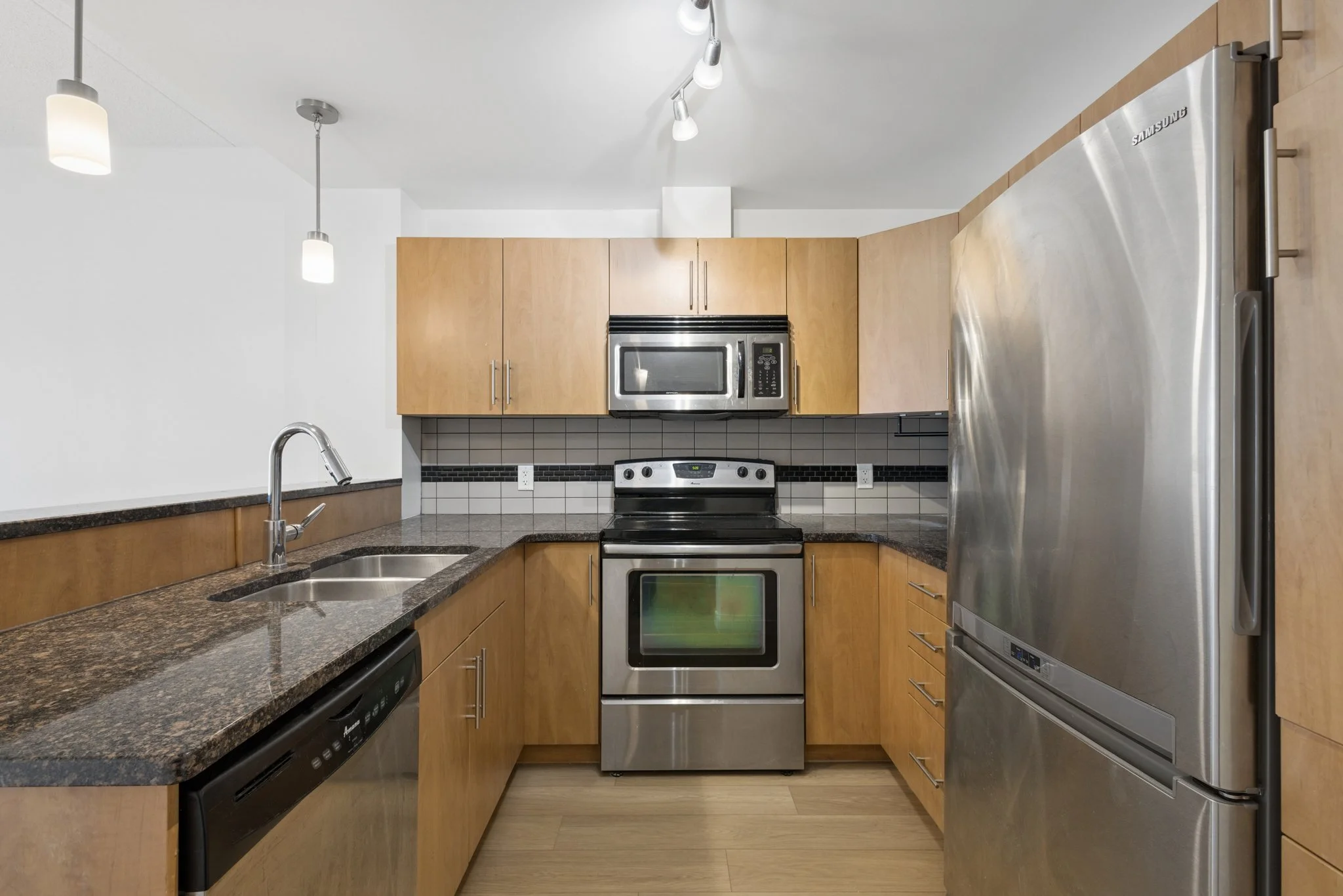 314 - 340 Waterfront Dr-11.jpg