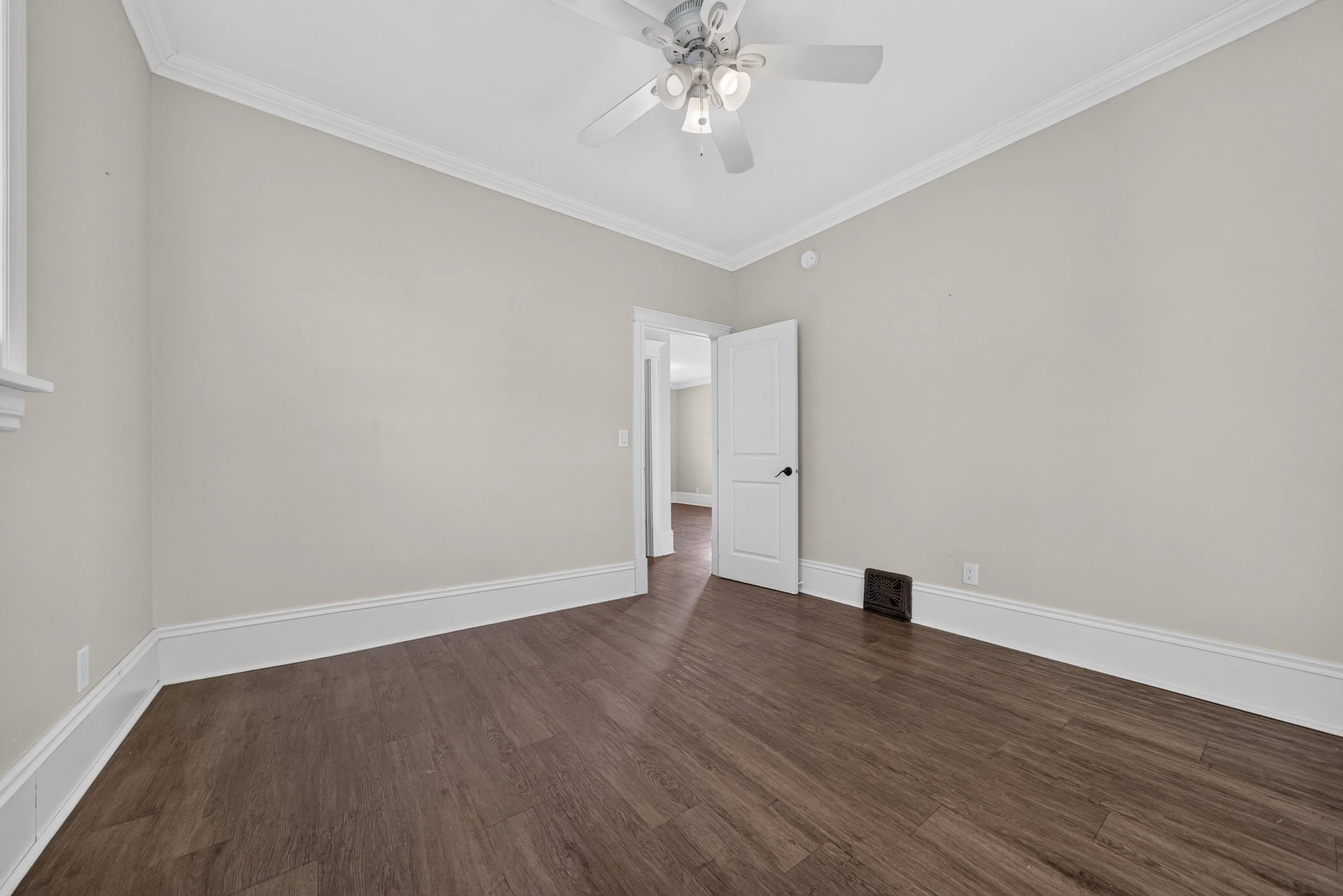 74 Balmoral (37).jpg