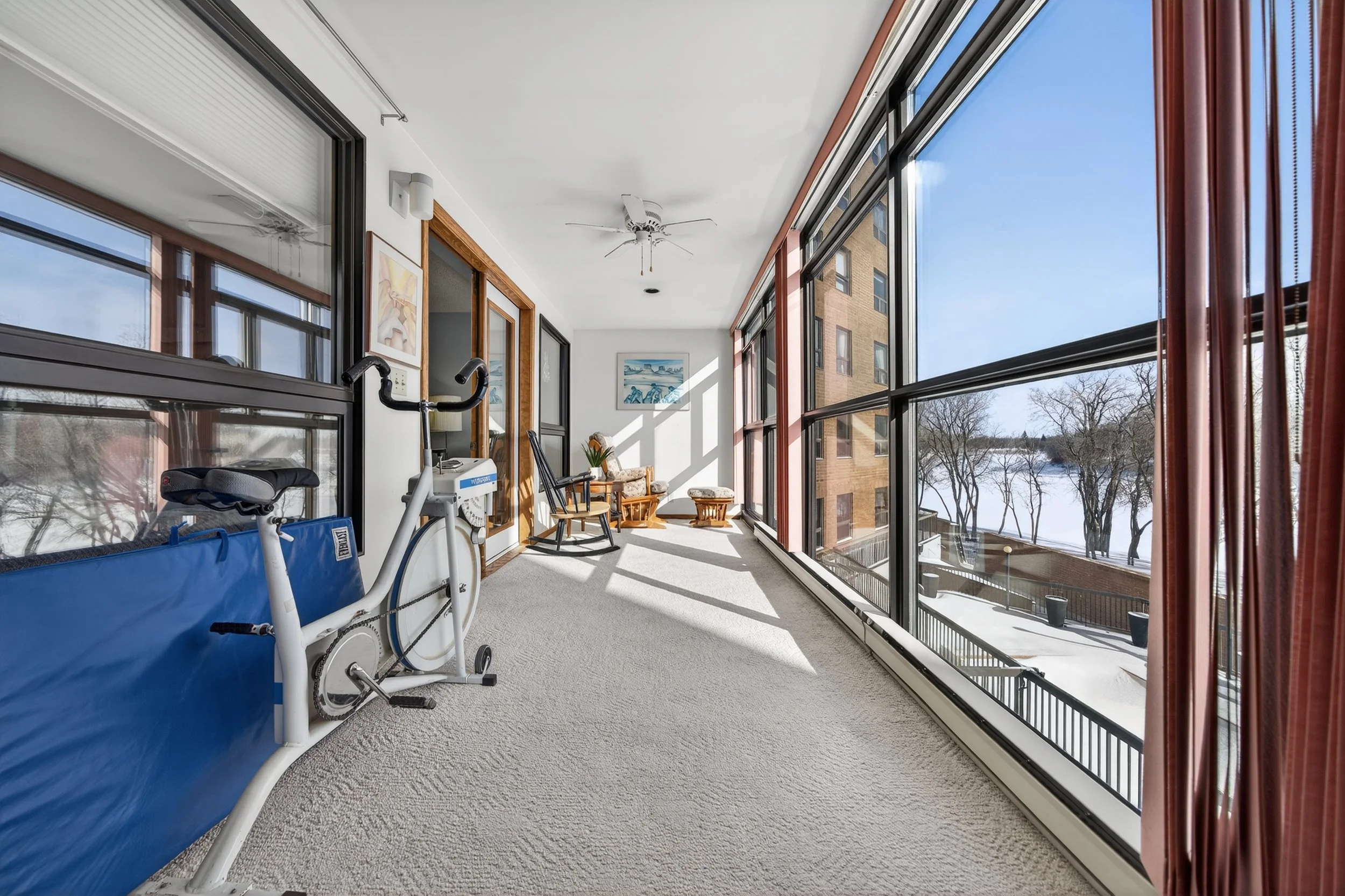 204-1660 Pembina (56).jpg