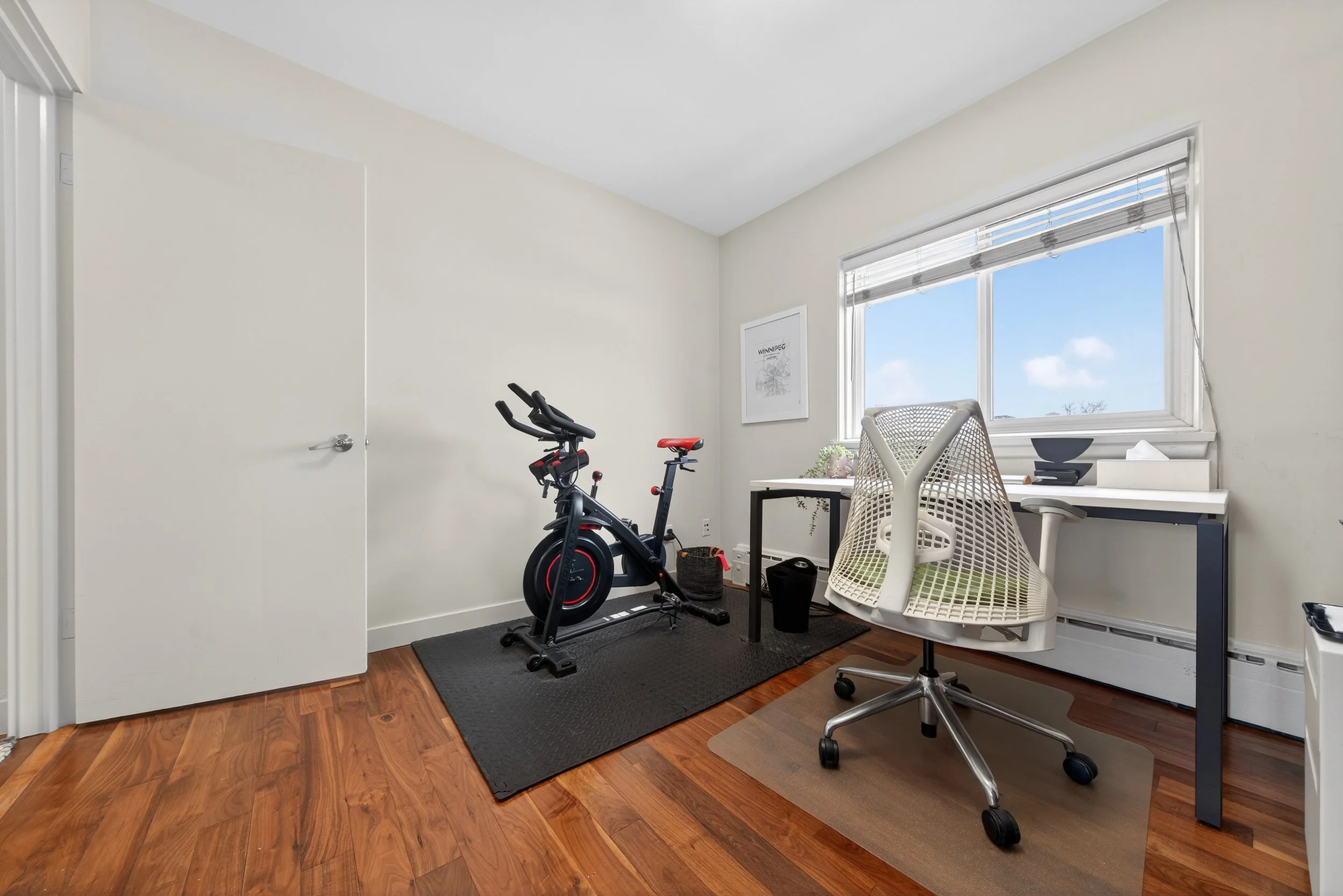 504 - 565 Corydon Avene (28).jpg