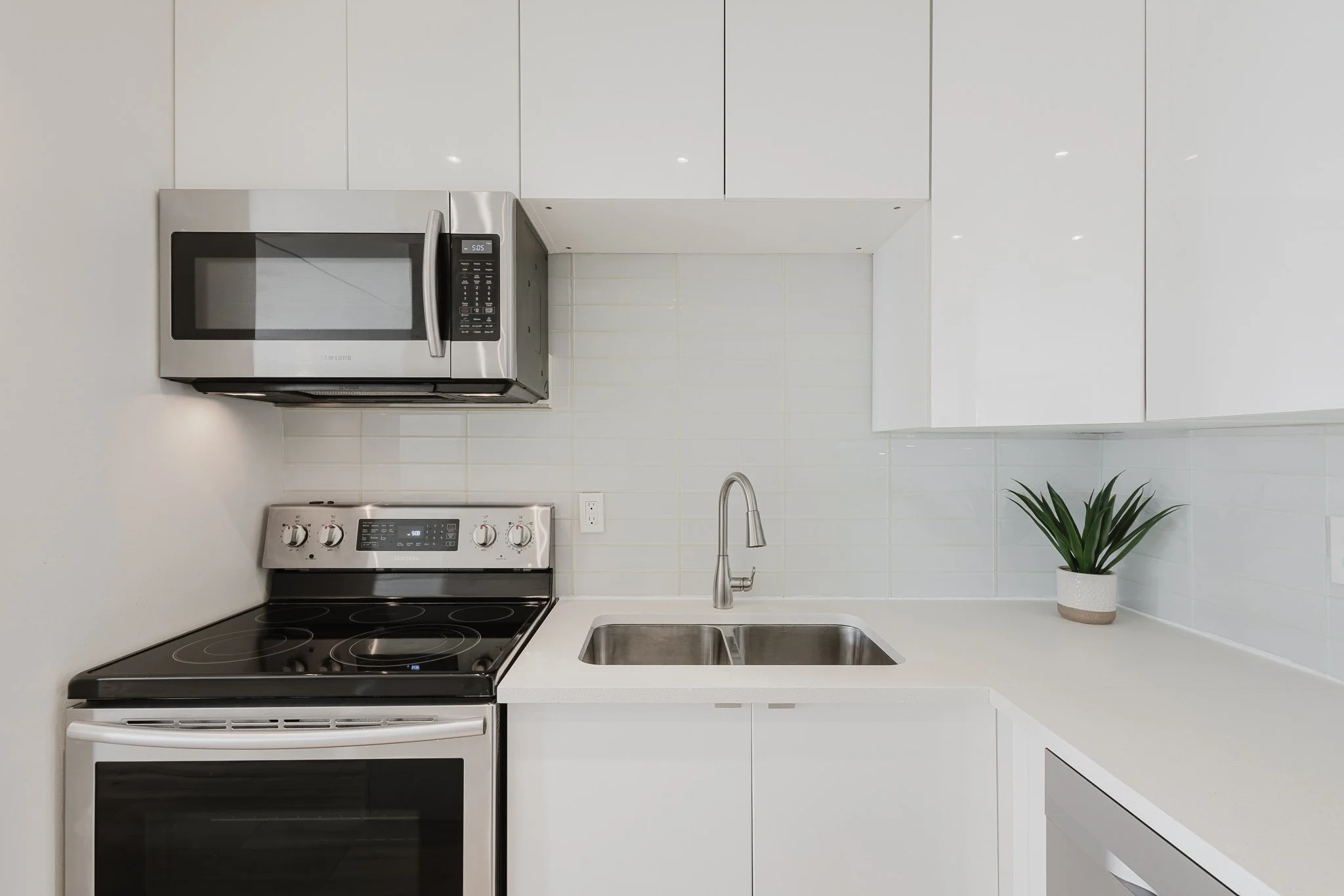 15 Kennedy St Unit 1606-14.jpg