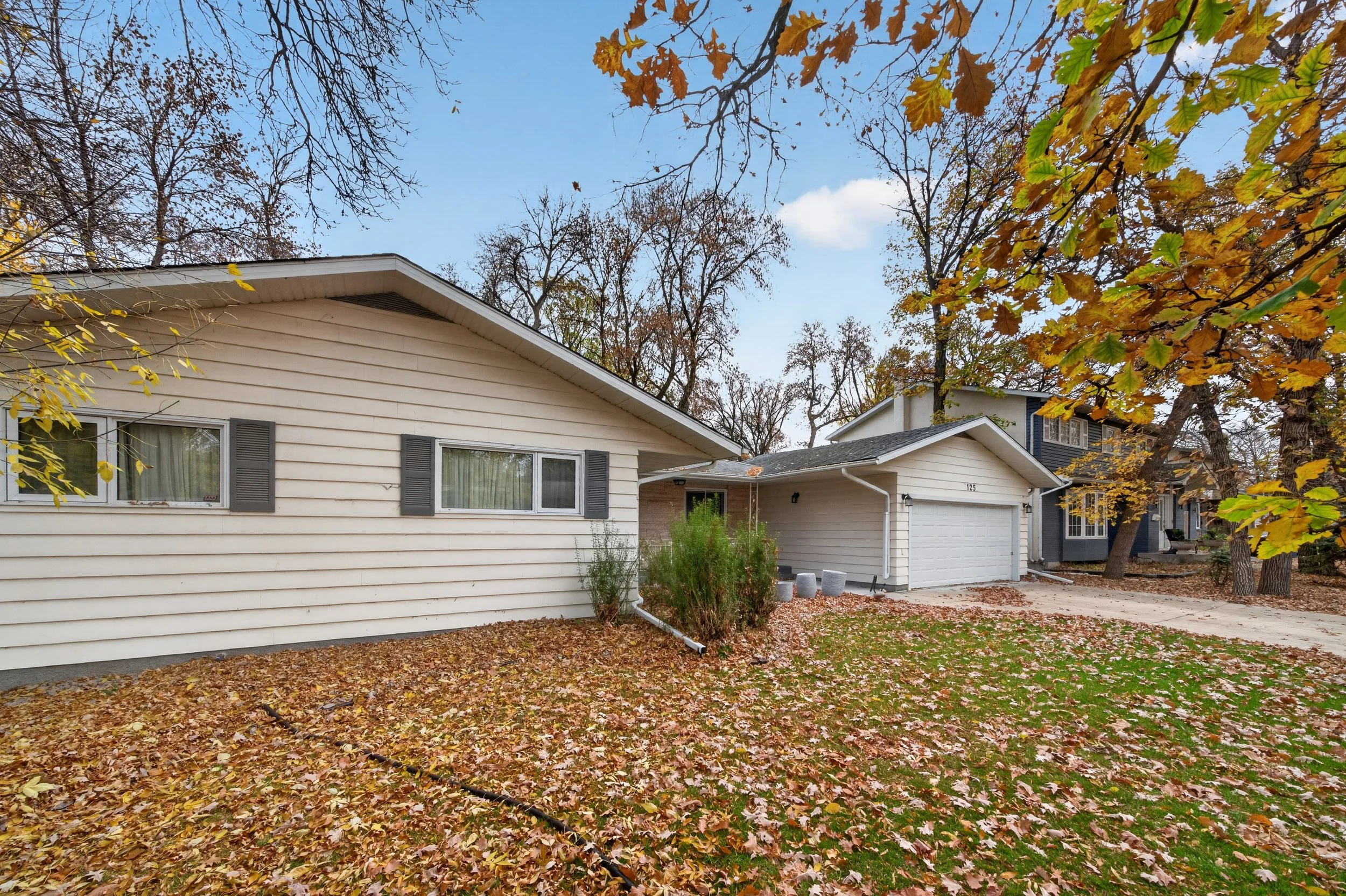 125 Salme Dr (18).jpg