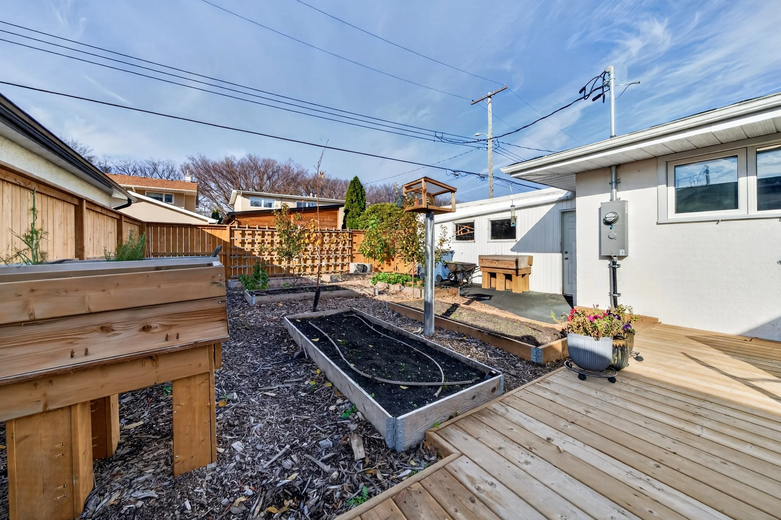 833 Brock Exterior (1).jpg