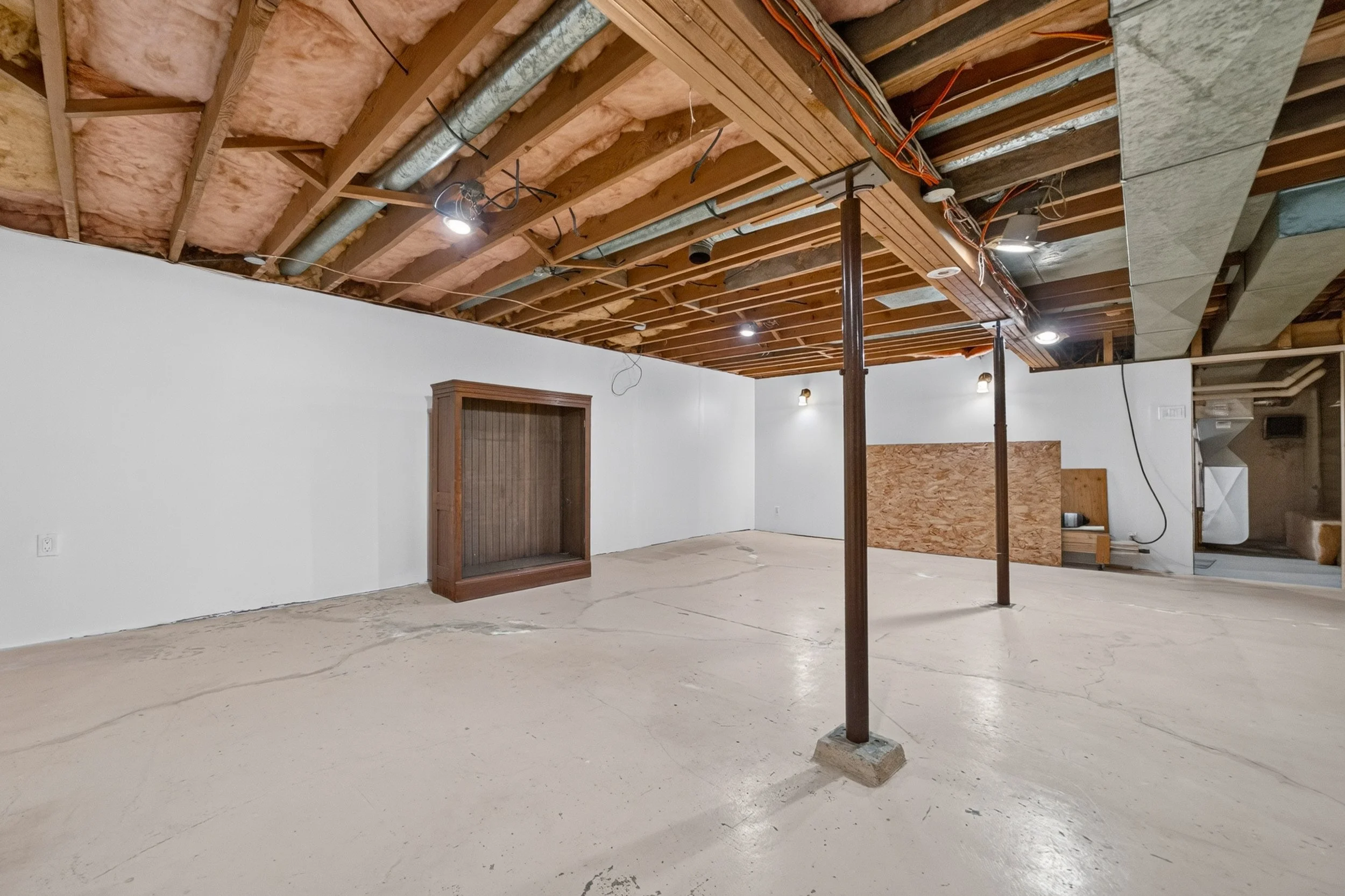 648 Stewart St (50).jpg