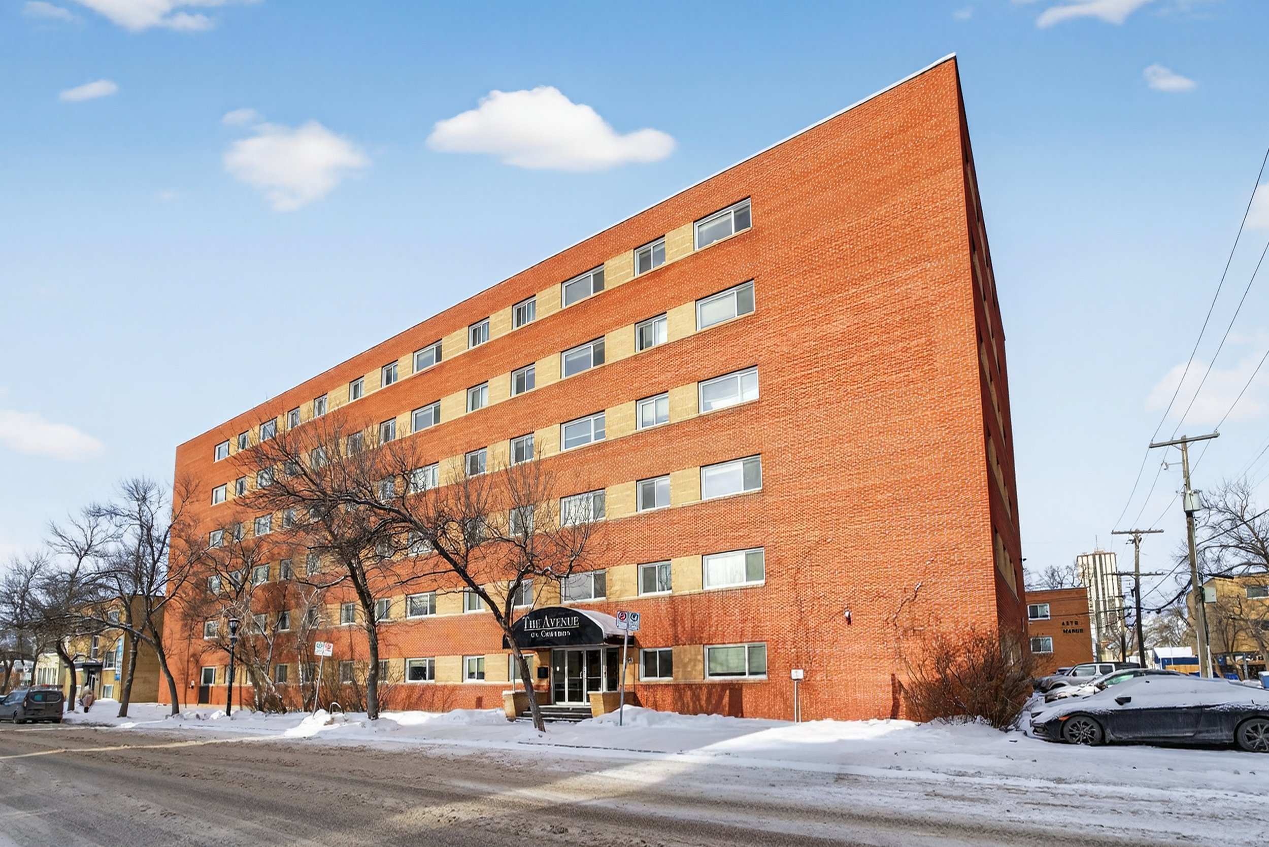 504 - 565 Corydon Avene (34).jpg