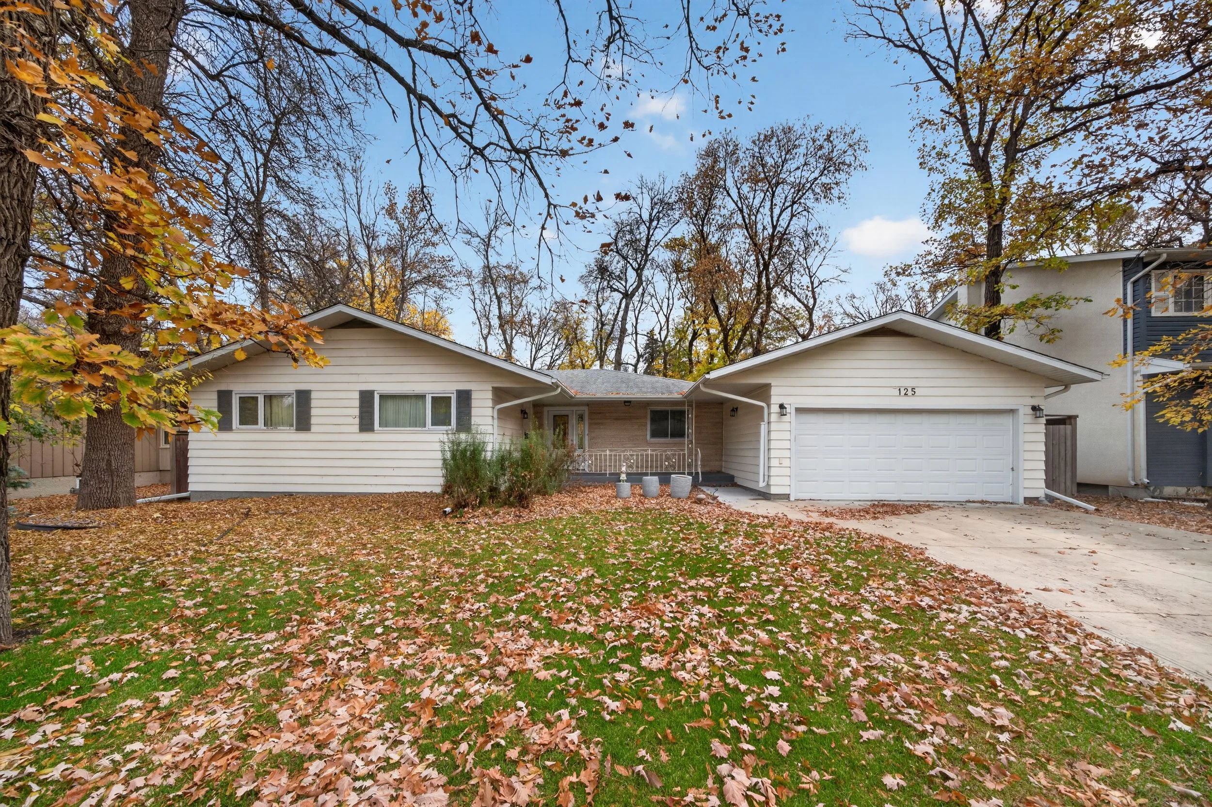 125 Salme Dr (17).jpg