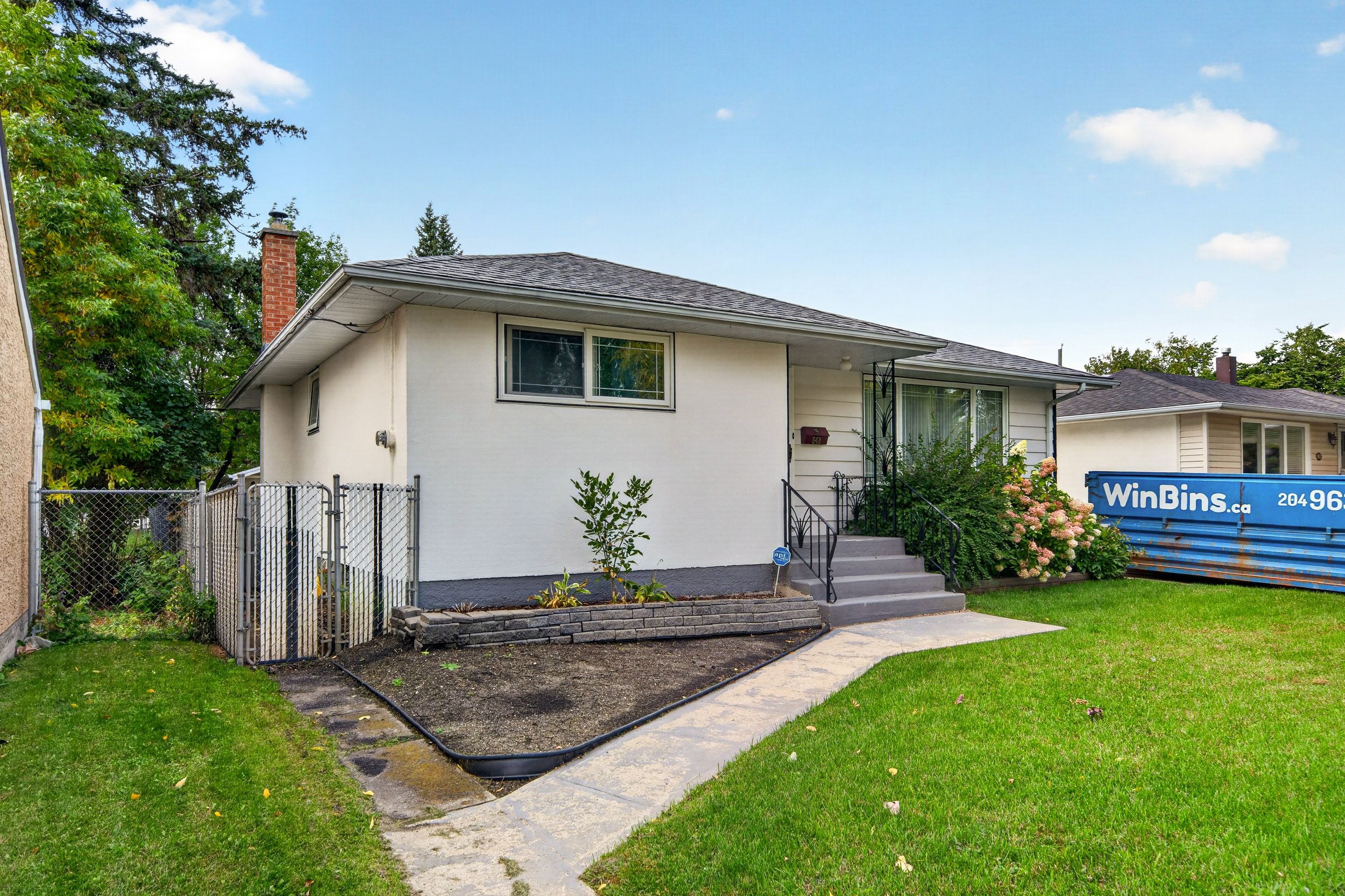 648 Stewart St (3).jpg