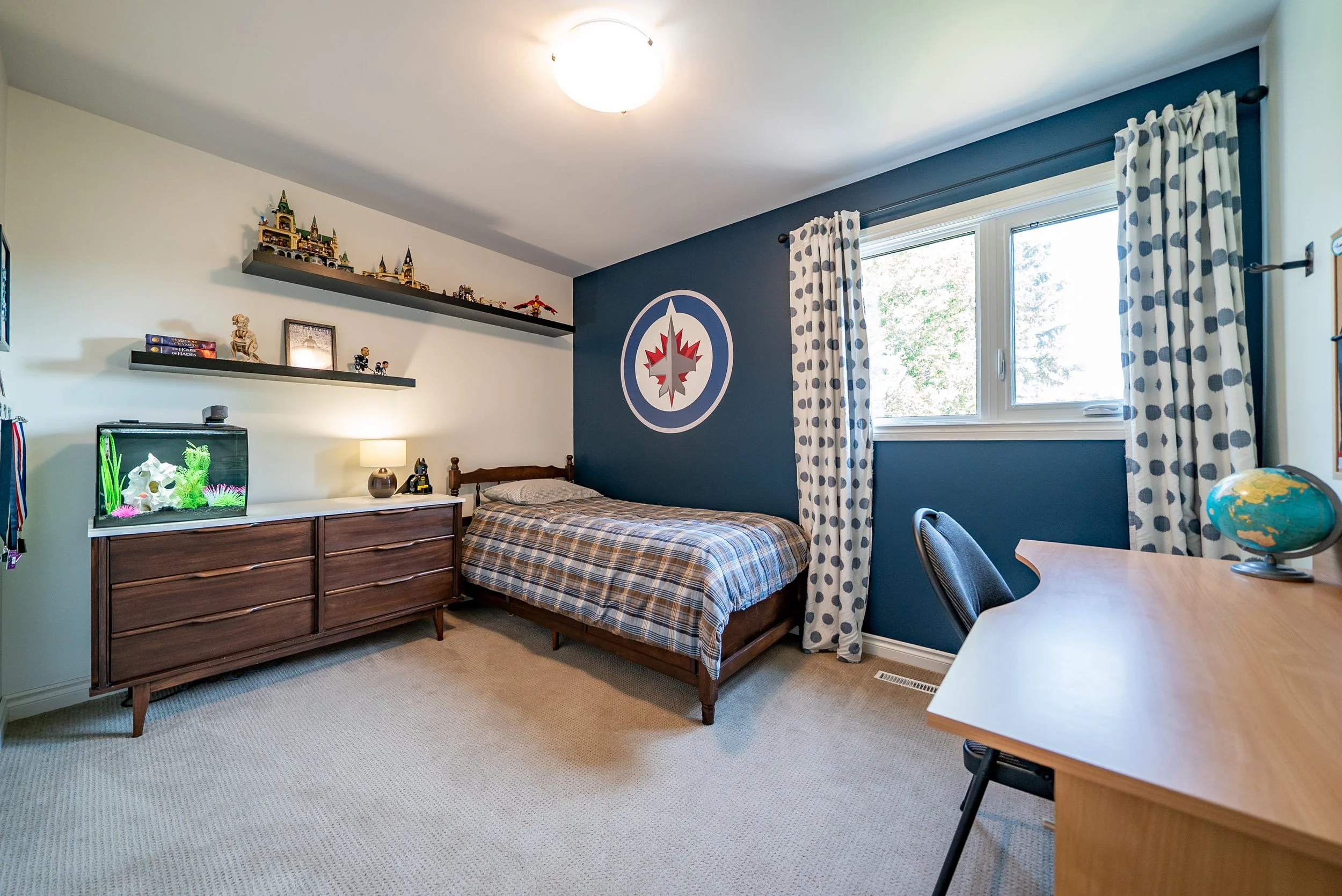 399 Headmaster Row — Amber van den Broek Winnipeg Realtor